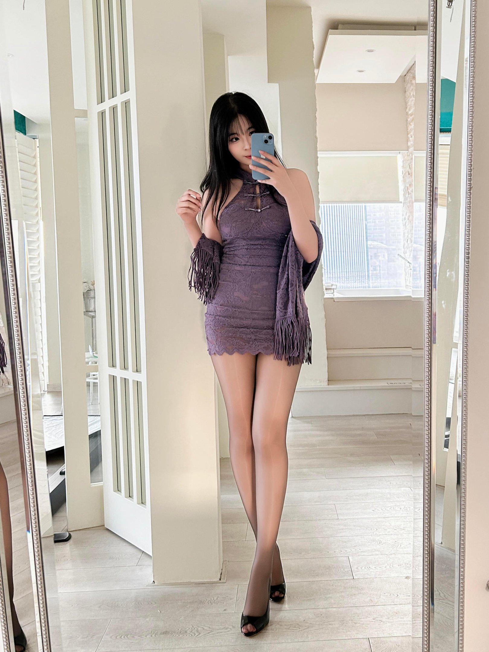 Xuan Xiao Senior - Purple Cheongsam 140P