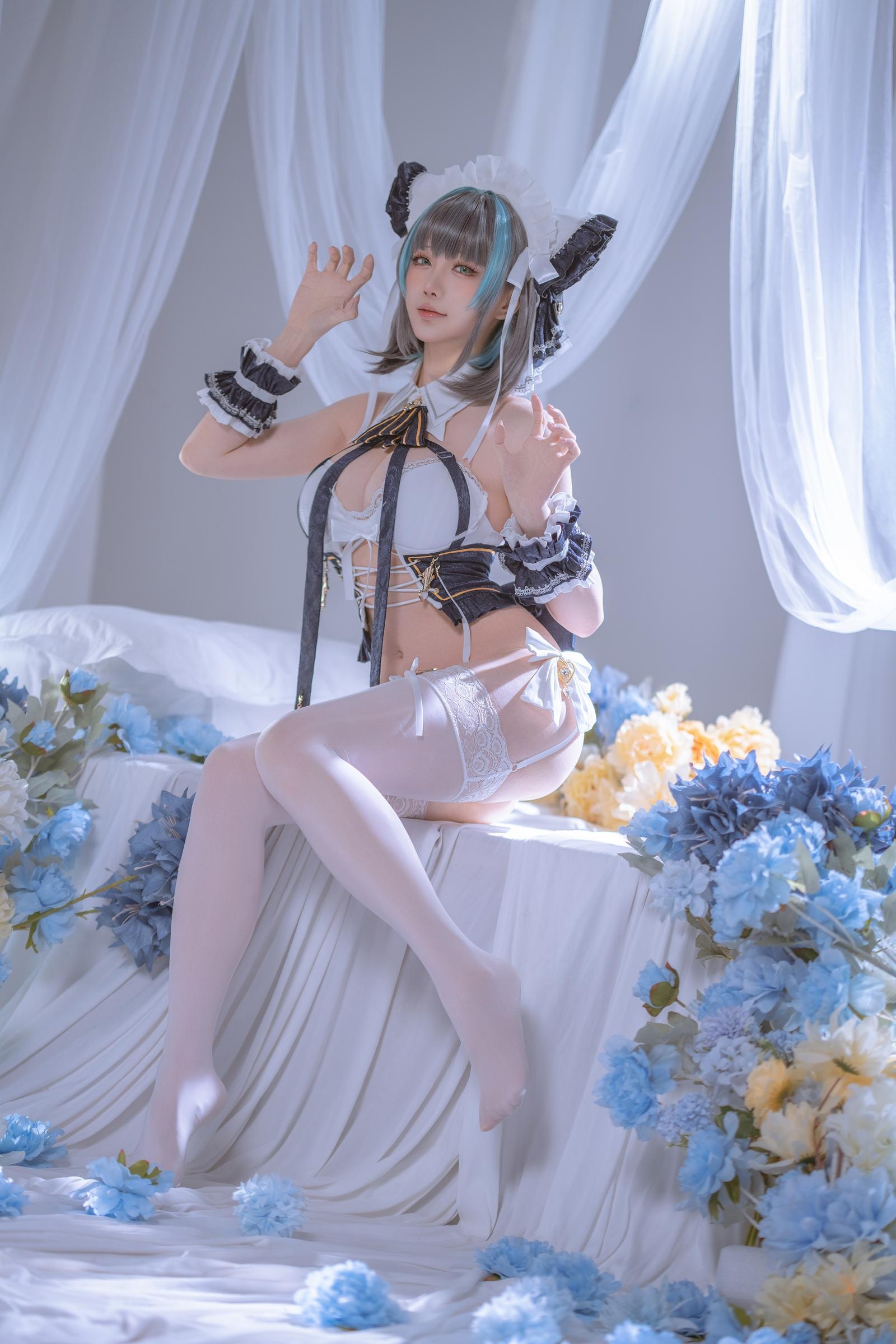 Hoshilily Azur Lane Cheshire 1V Cosplay Gallery