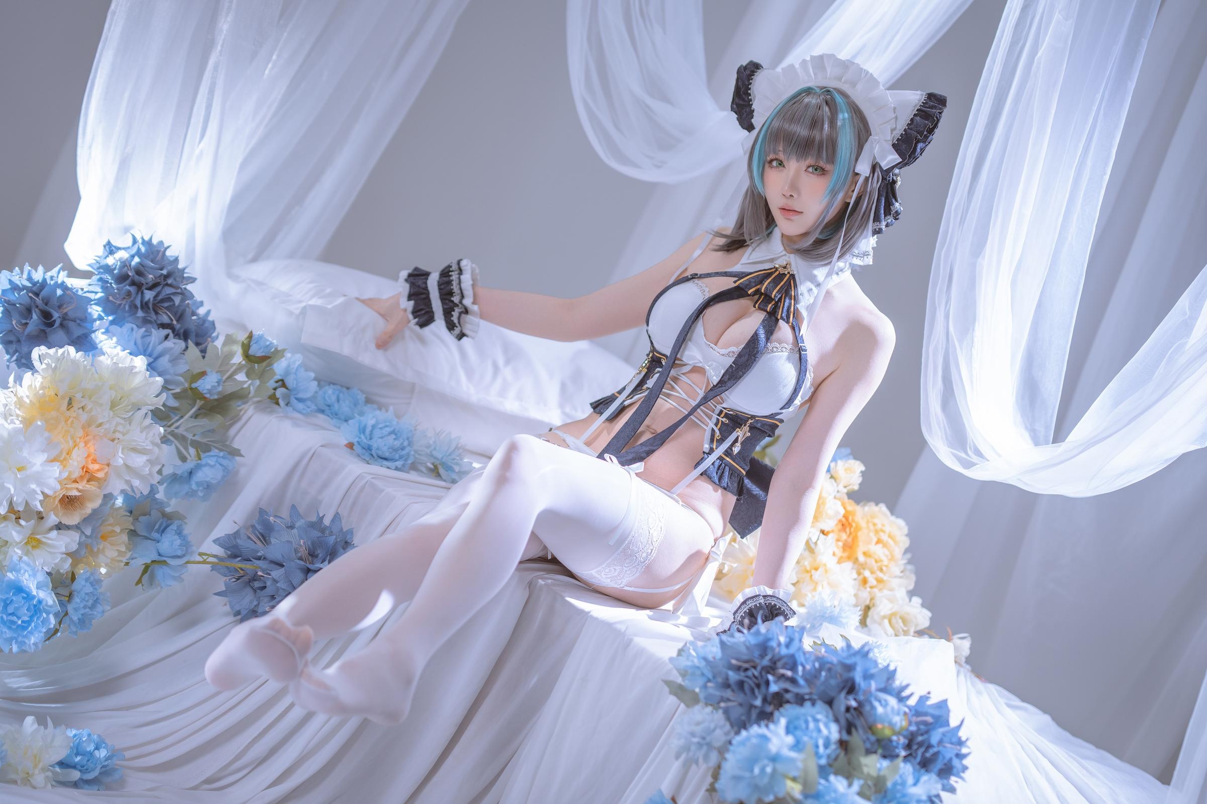 Hoshilily Azur Lane Cheshire 1V Cosplay Gallery
