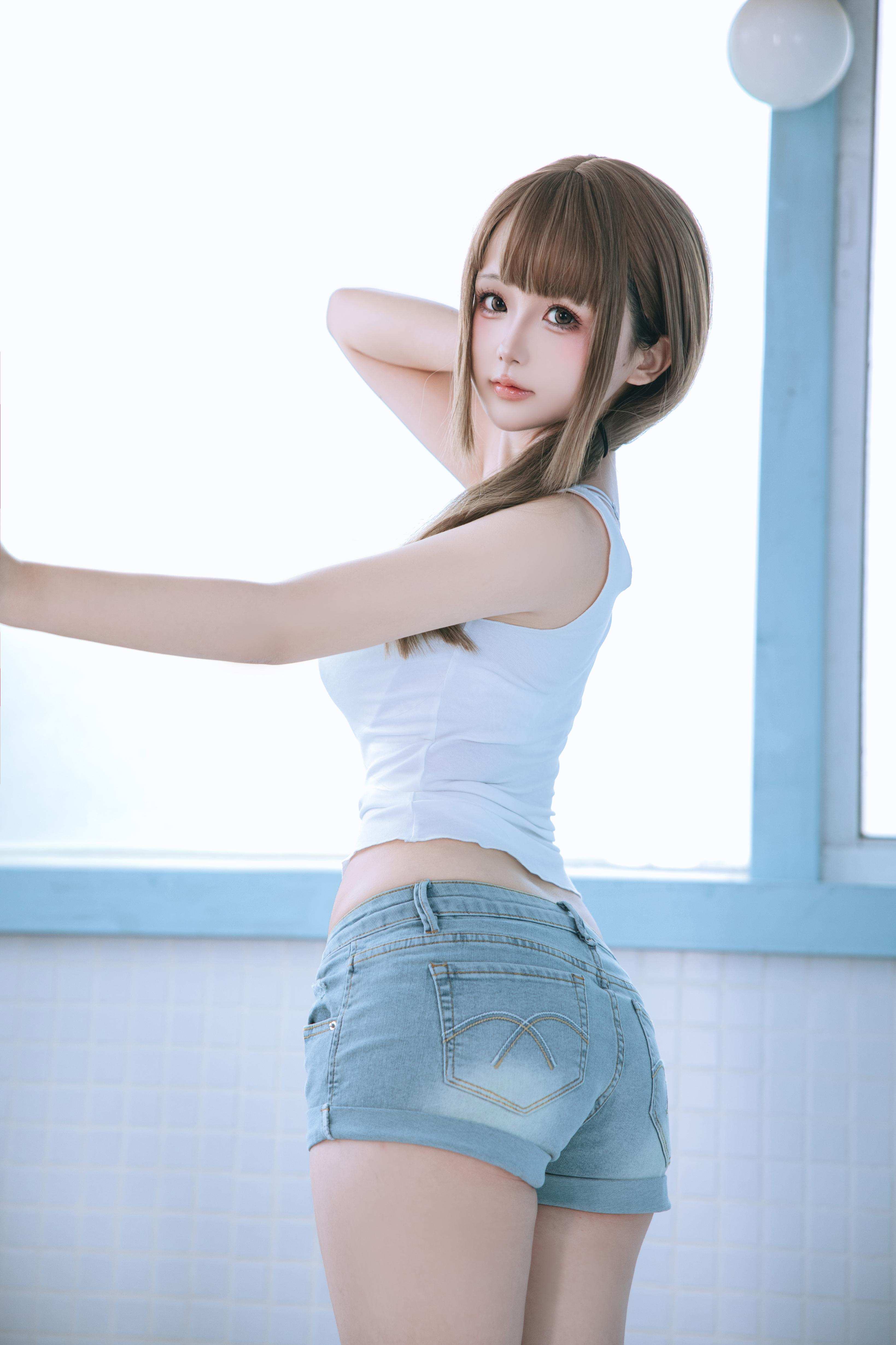 日奈嬌 - 男浴室保洁员 175P5V