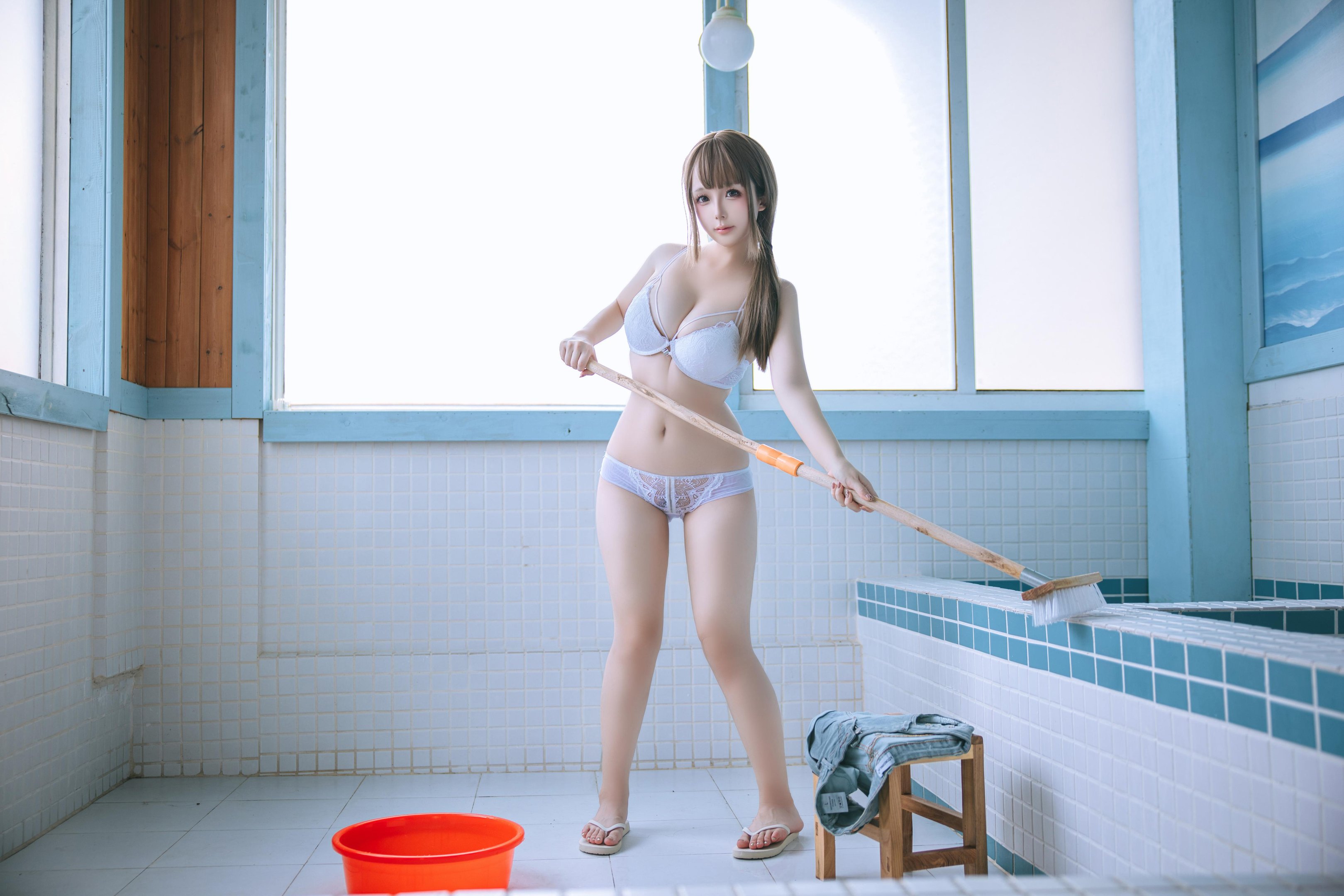 日奈嬌 - 男浴室保洁员 175P5V