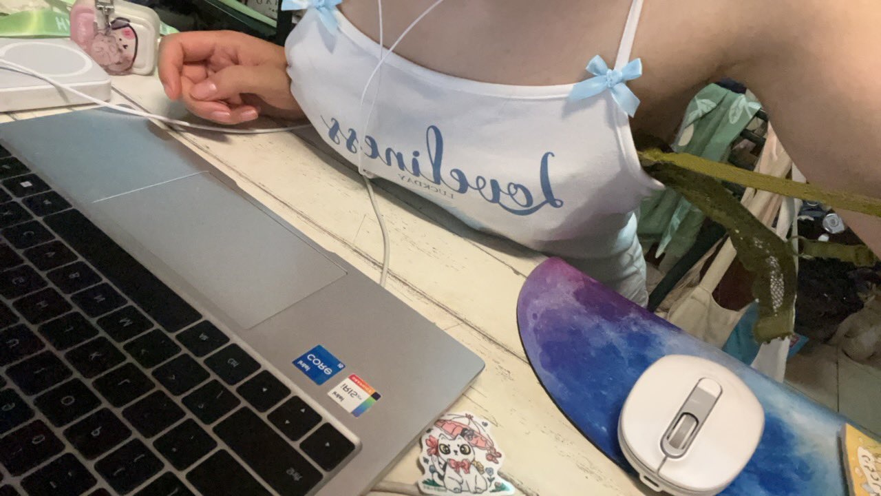 咕噜噜 - 04年 在读女大学生 | 94寫真SEO精選