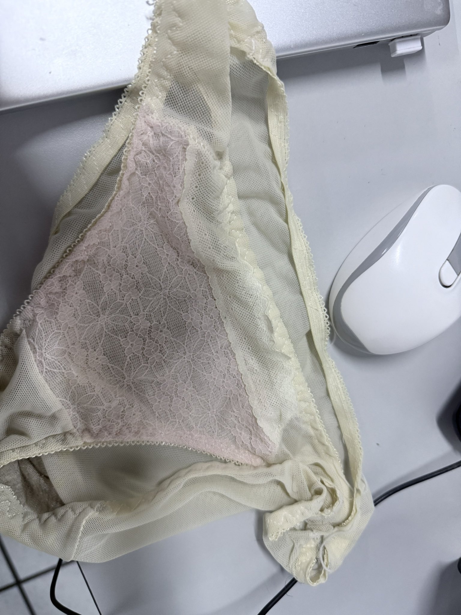 咕噜噜 - 04年 在读女大学生 | 94写真SEO精选