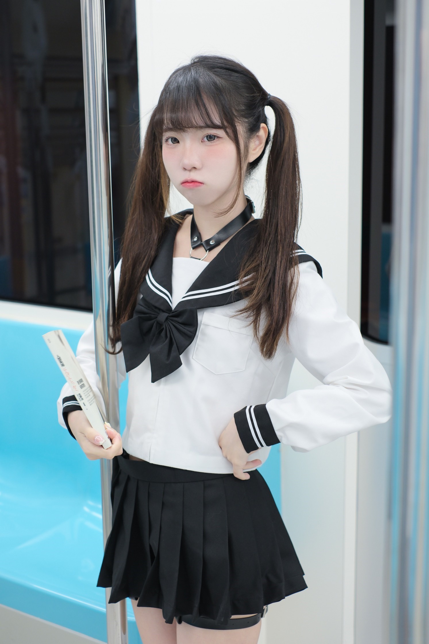 可可小白兔 - 電車内の女子高生 70P