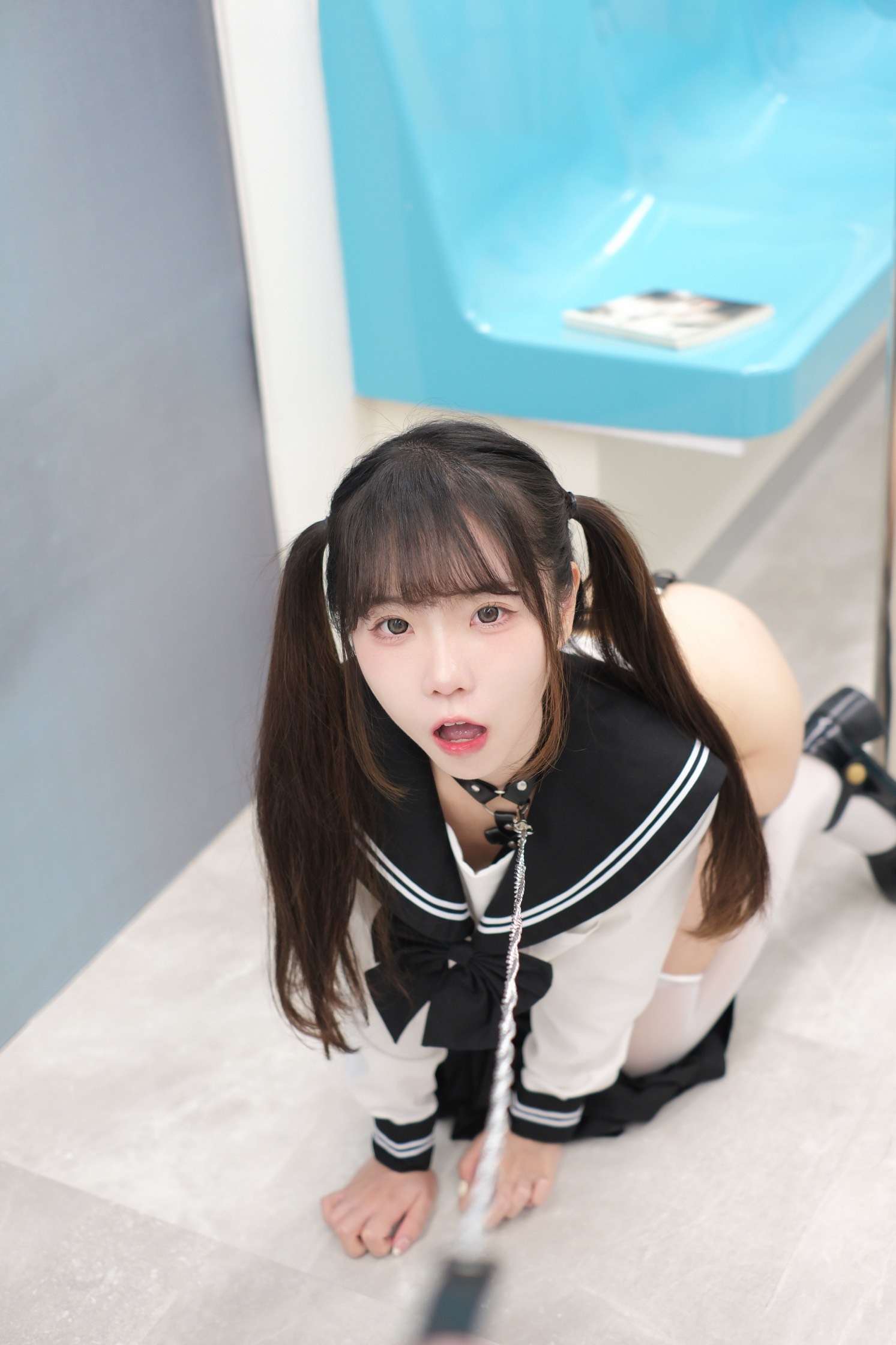 코코 작은 흰 토끼 - 전철 위의 여고생 70P
