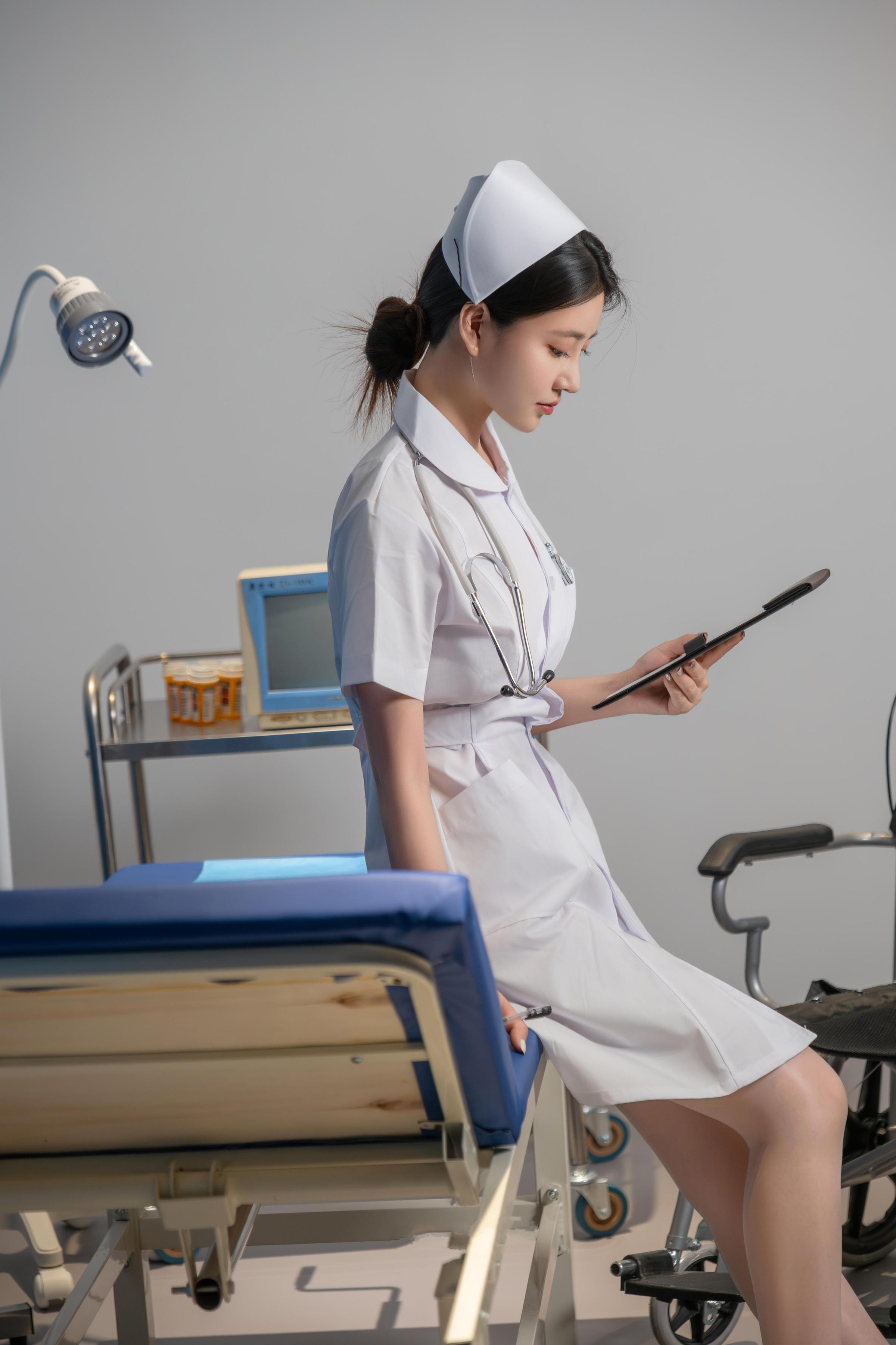 Year After Year - Head Nurse's Secret 88P