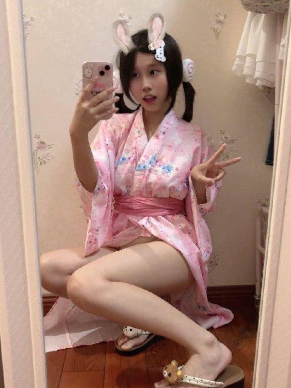 Xuxu(xuxulik) - 1314门槛 双马尾露脸极品萝莉福利订阅 210P6V