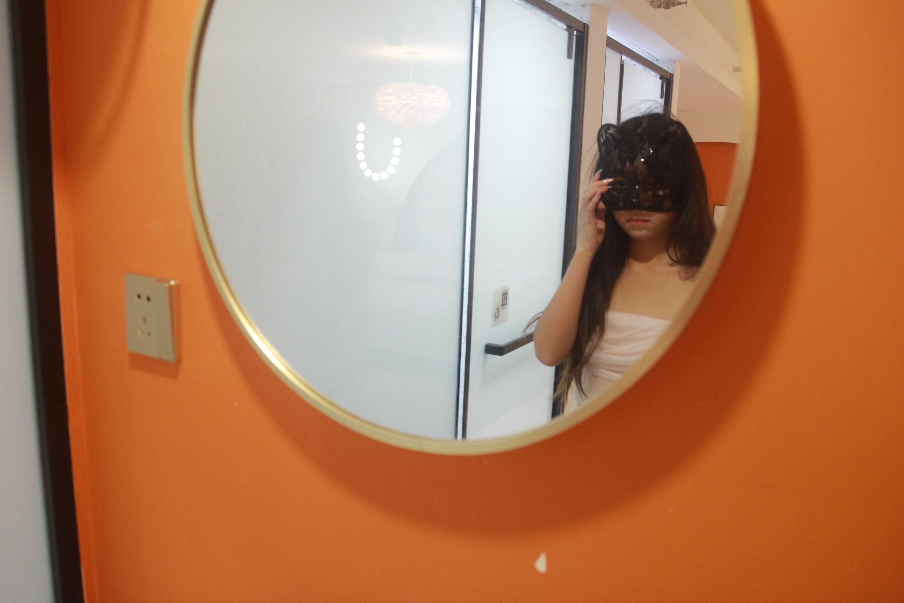 少女时代 - 03年高颜值美女 羞辱感爆棚被摄影师潜规则 126P1V | 94寫真SEO精選