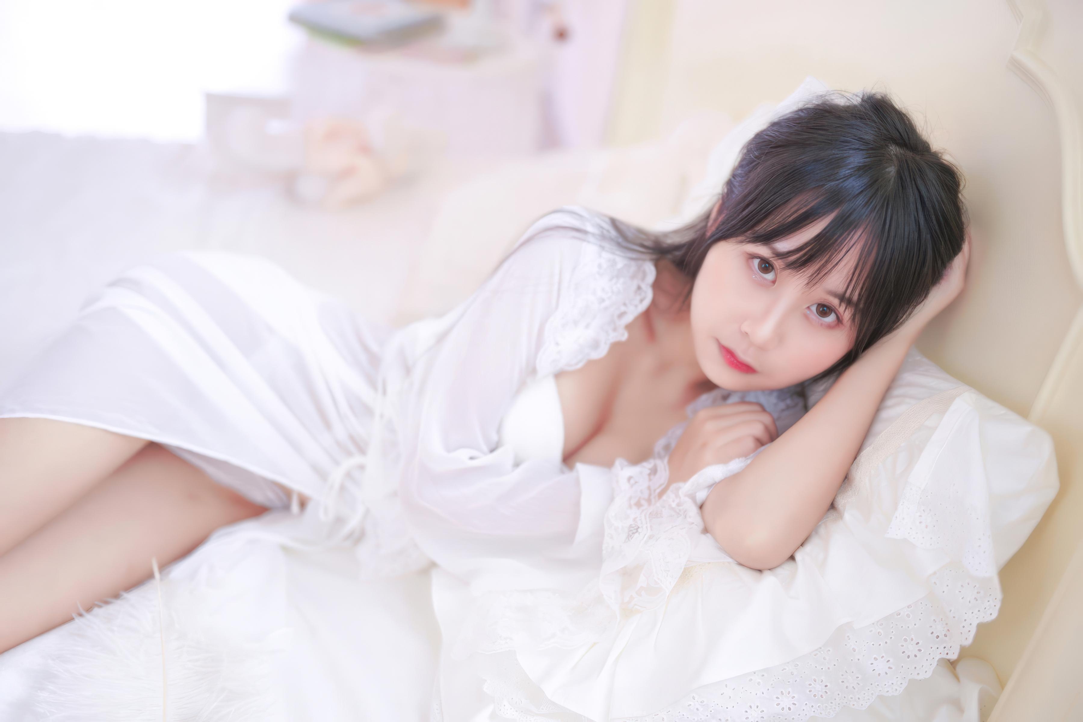 萌芽儿o0 - Trà Trắng Thanh Nhàn 22P