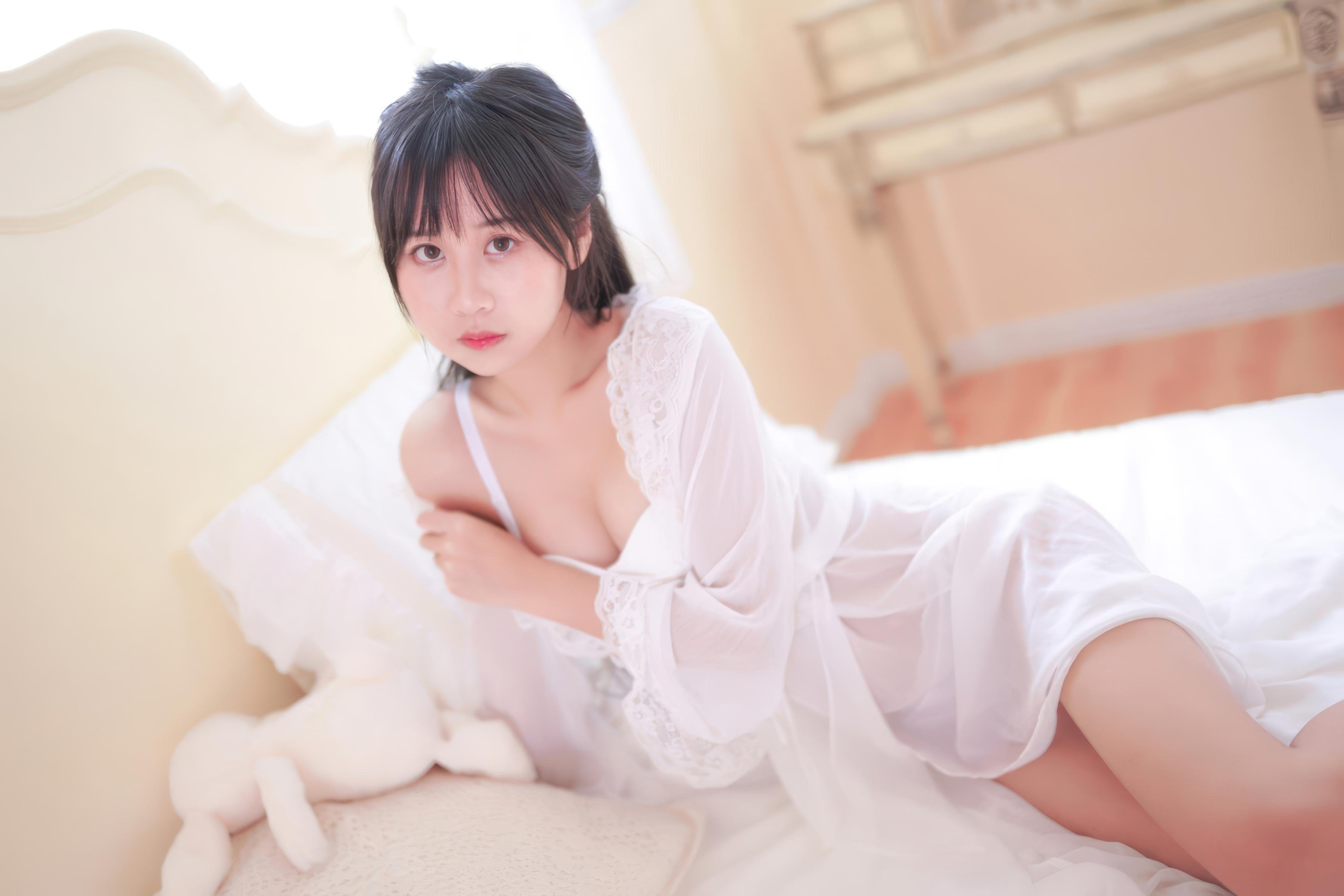 萌芽儿o0 - Trà Trắng Thanh Nhàn 22P