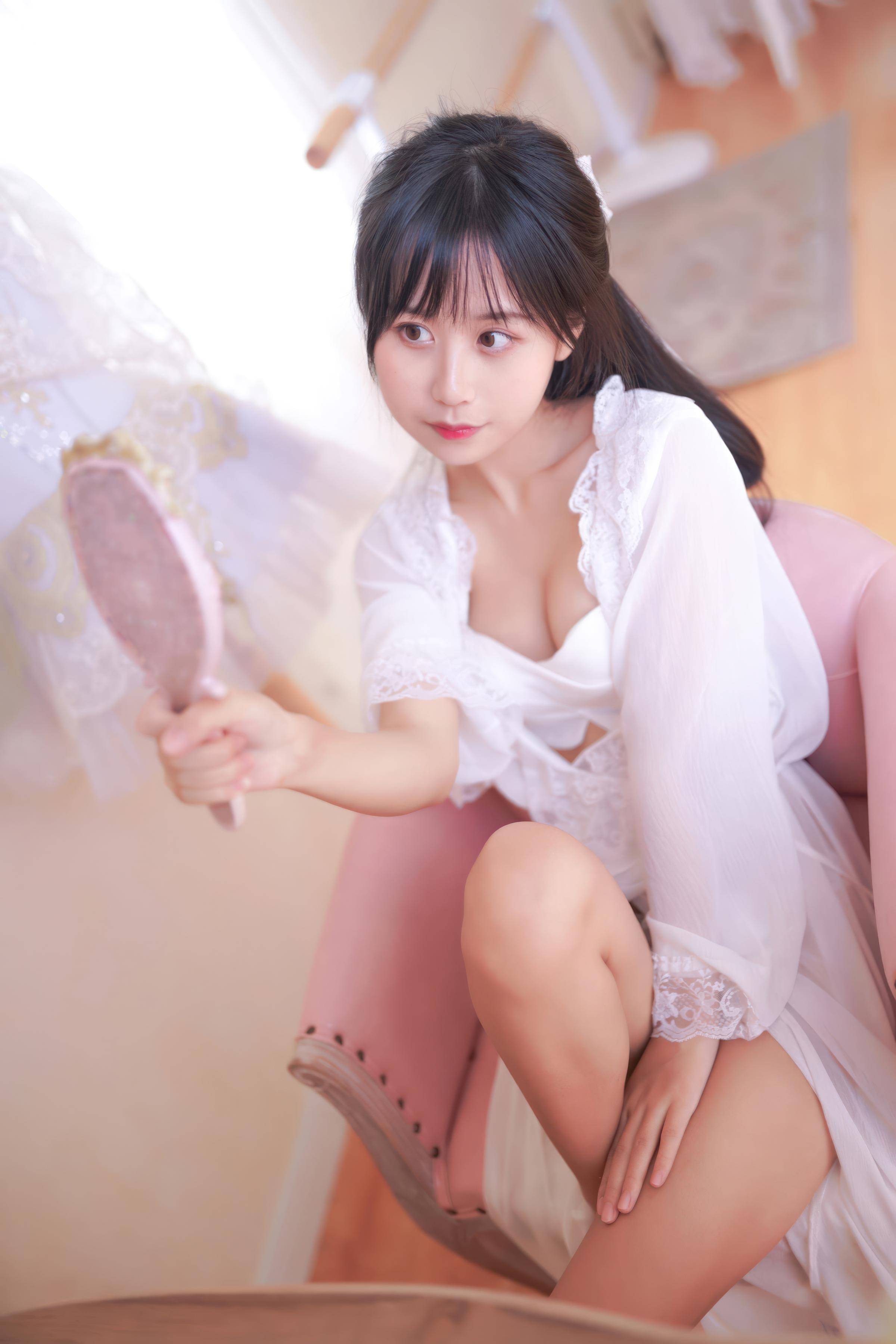 萌芽儿o0 - Trà Trắng Thanh Nhàn 22P