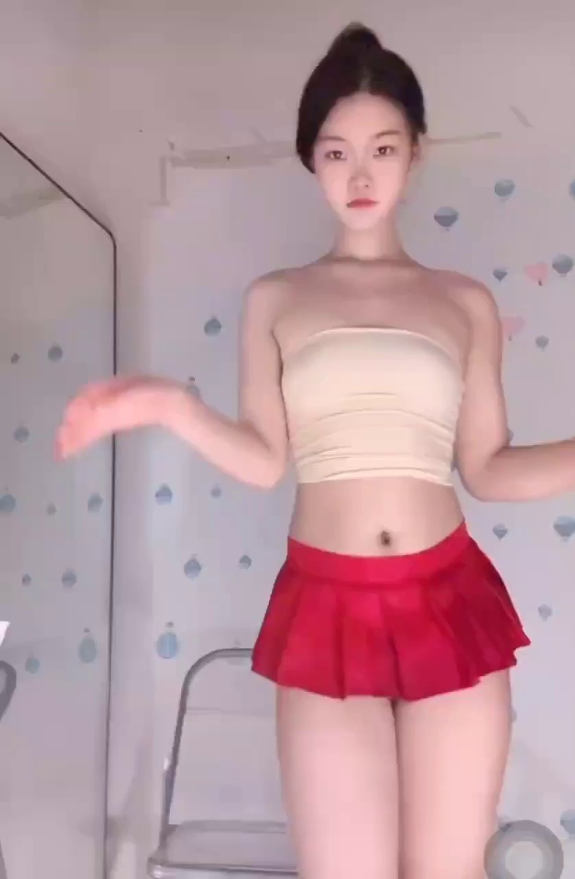 小羊aa - 快手泄密 สาวสวยสุดเซ็กซี่ 74P46V