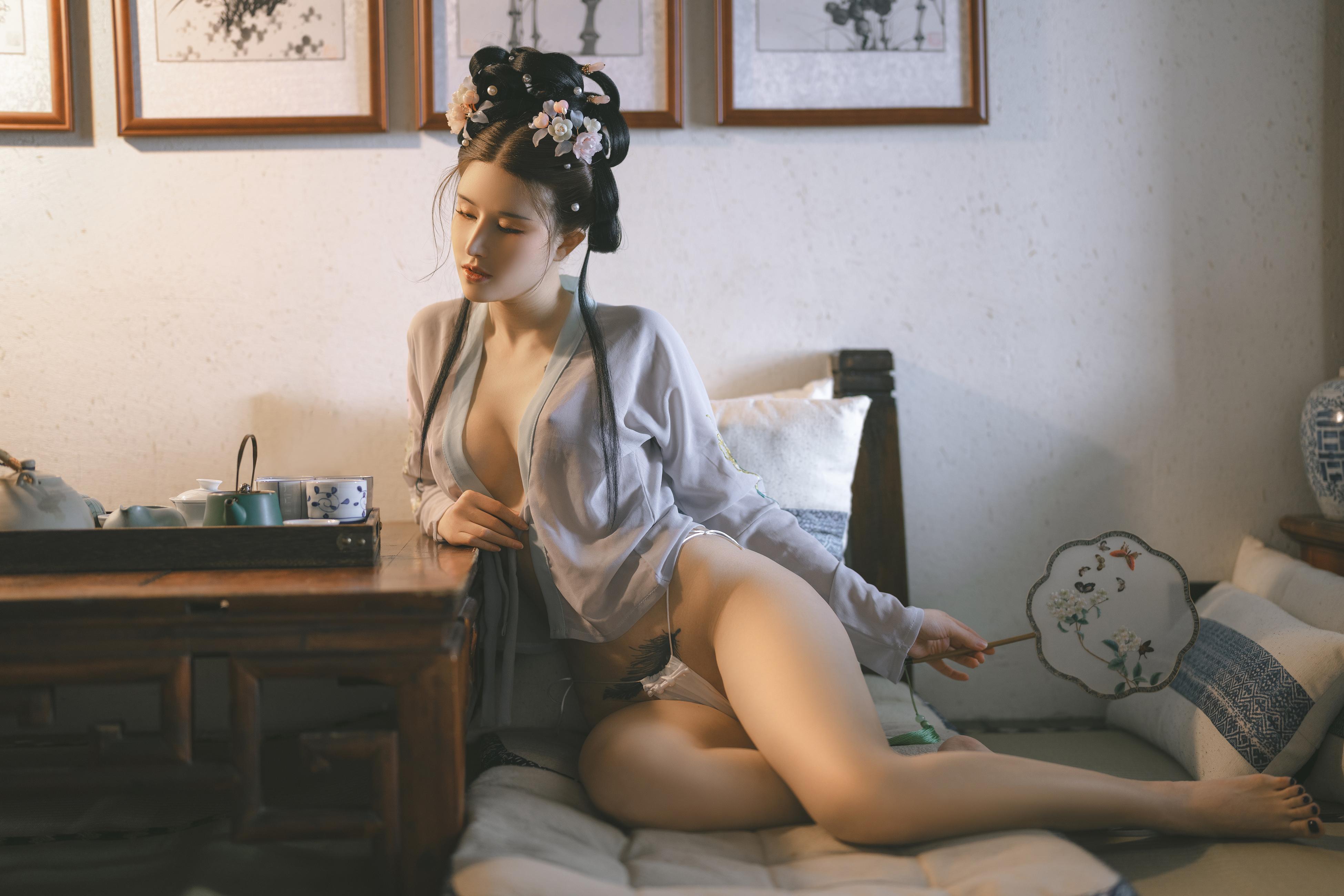 鹿八歳 - 花想容 60P