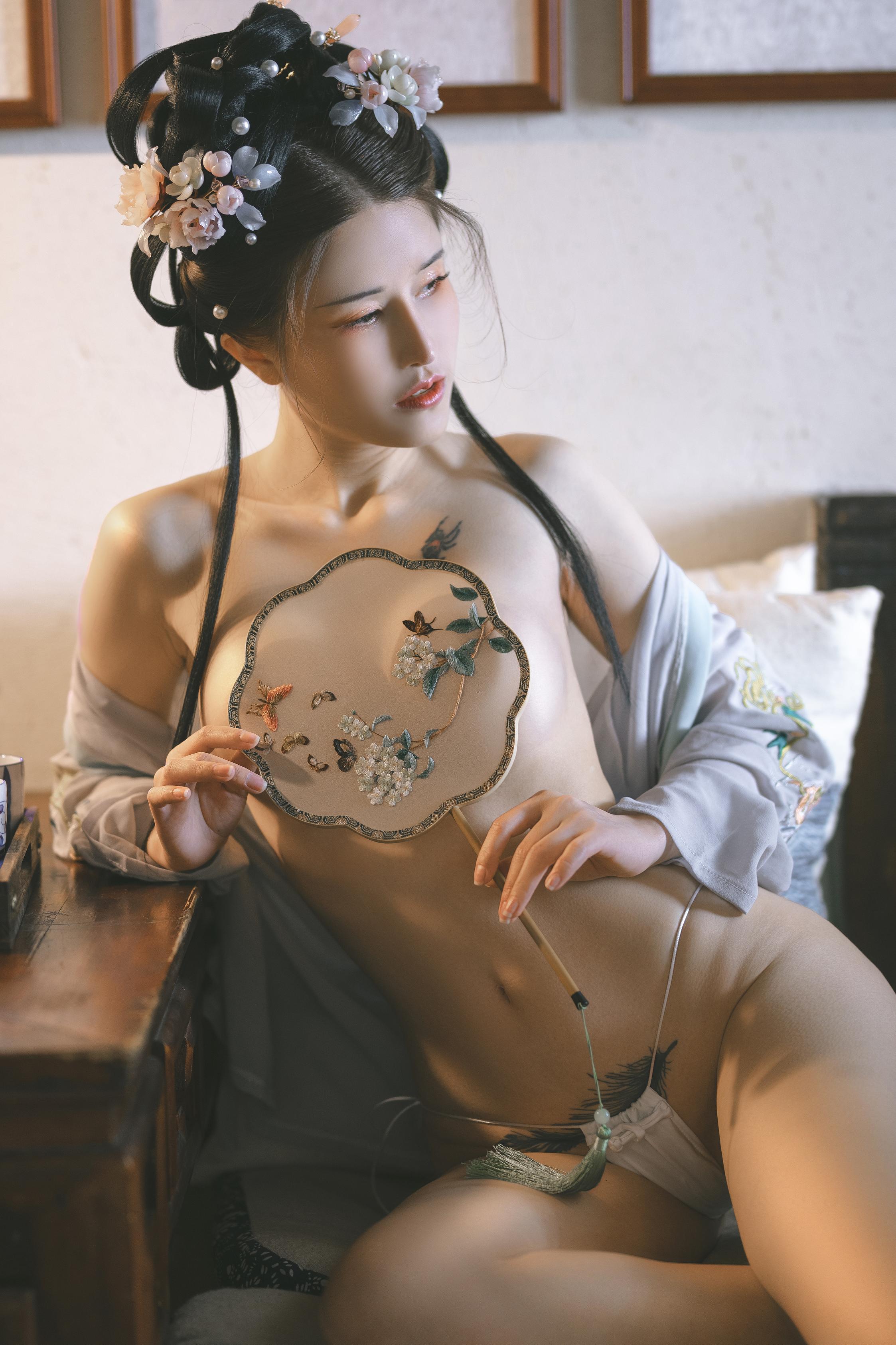 鹿八歳 - 花想容 60P