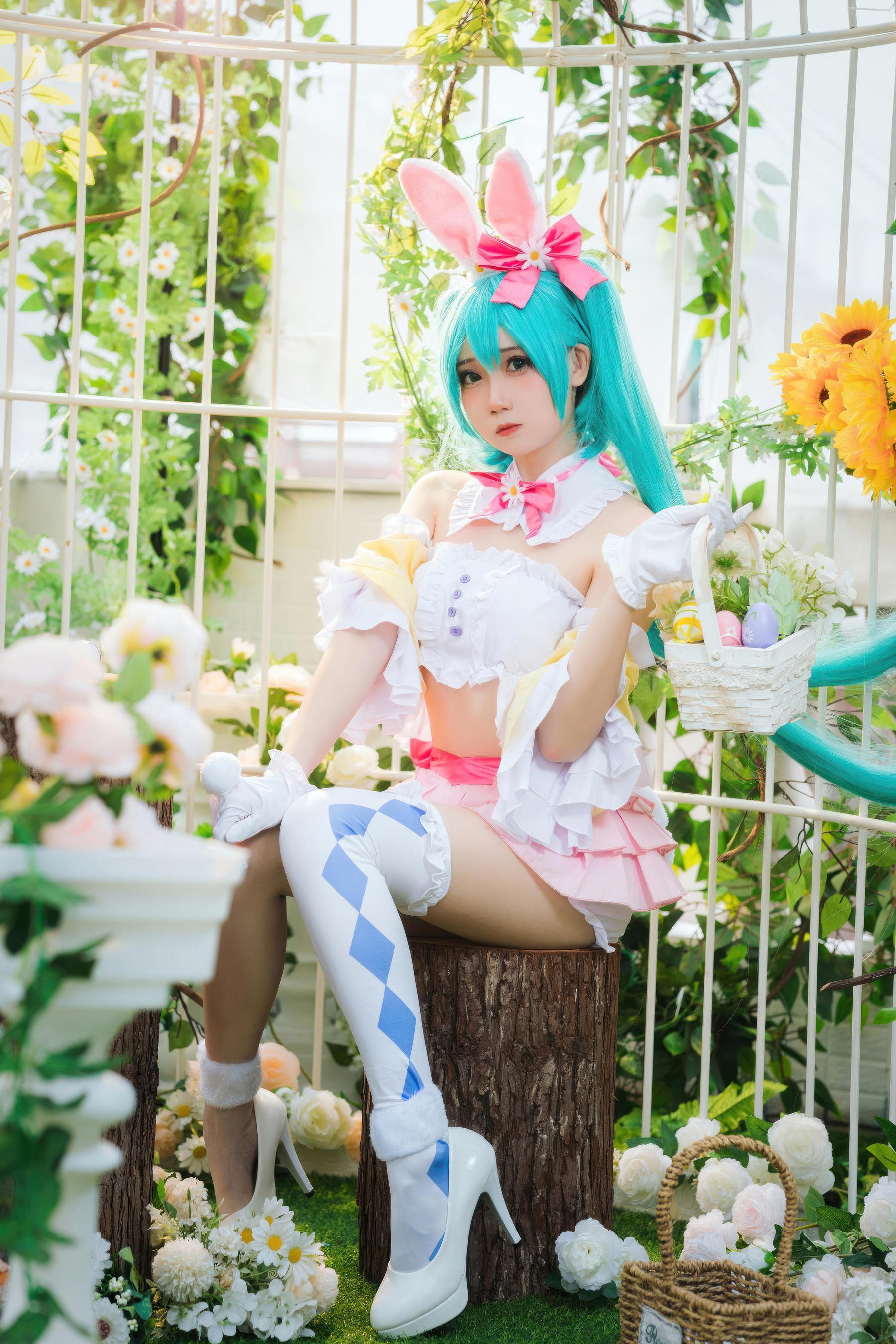 '[cosplay] Món Nướng - Cosplay Thỏ Phục Sinh: Thỏ Nữ Thực Tế Gợi Cảm, Tai Thỏ Trắng, Ngực Khủng, Sự Quyến Rũ Tối Đa Không Chỉnh Sửa 22P'