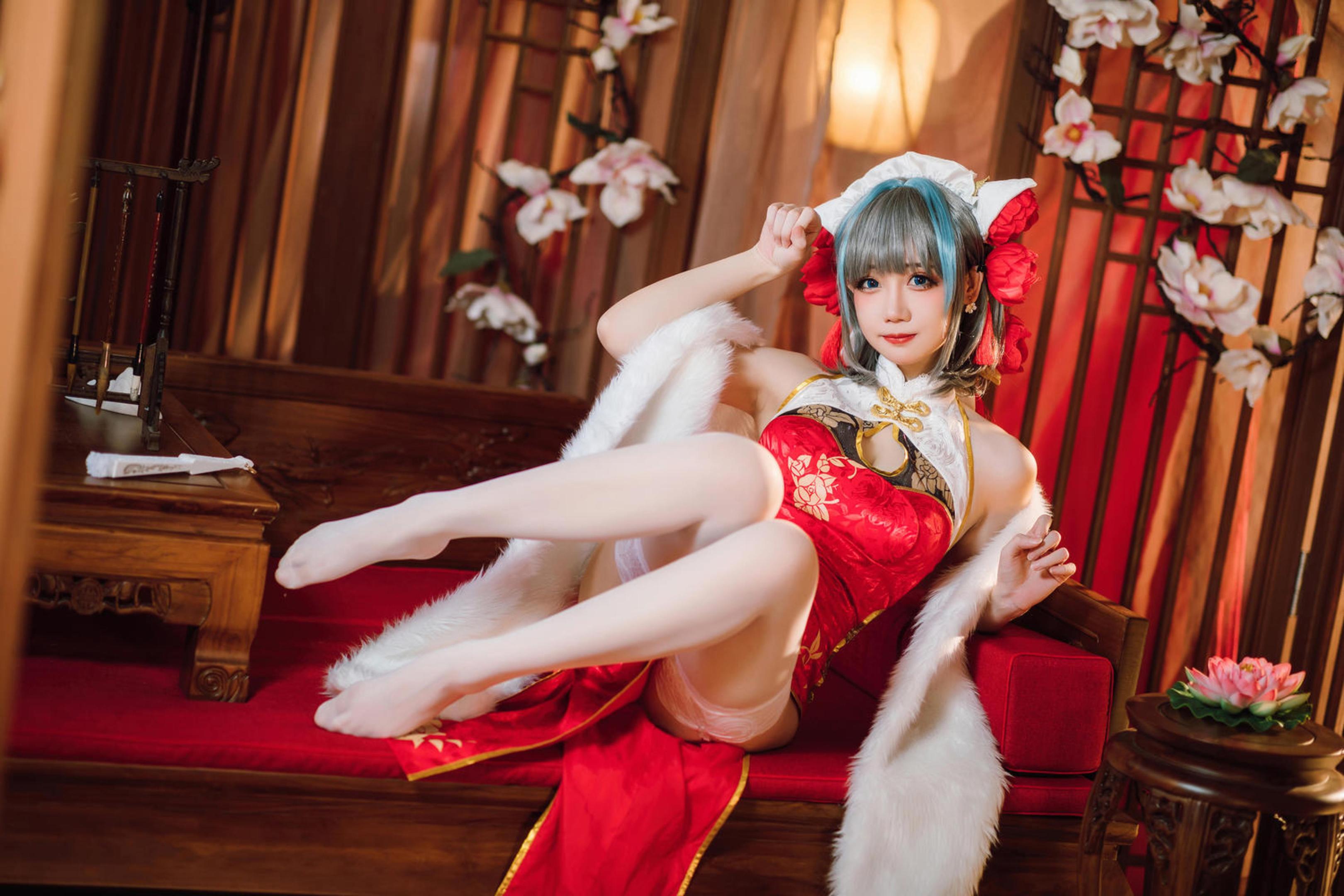cosplay] 焖焖碳 - cos 柴郡：真人寫實碧藍航線貓娘 銀髮貓耳撕裂旗袍巨乳白絲開檔 極致誘惑墮落無修正 29P