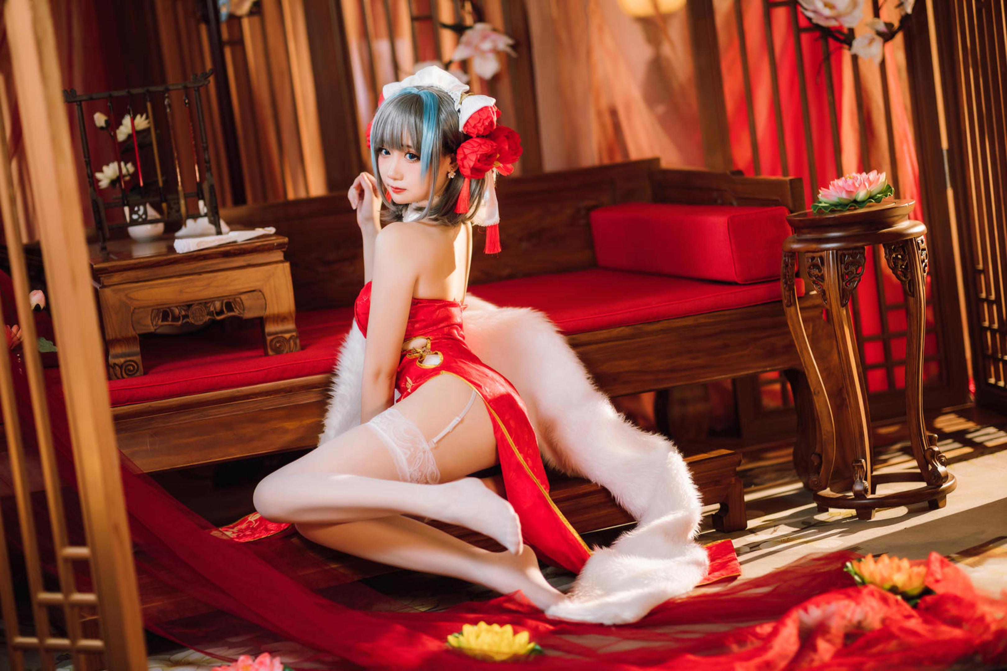 cosplay] 焖焖碳 - cos 柴郡：真人寫實碧藍航線貓娘 銀髮貓耳撕裂旗袍巨乳白絲開檔 極致誘惑墮落無修正 29P