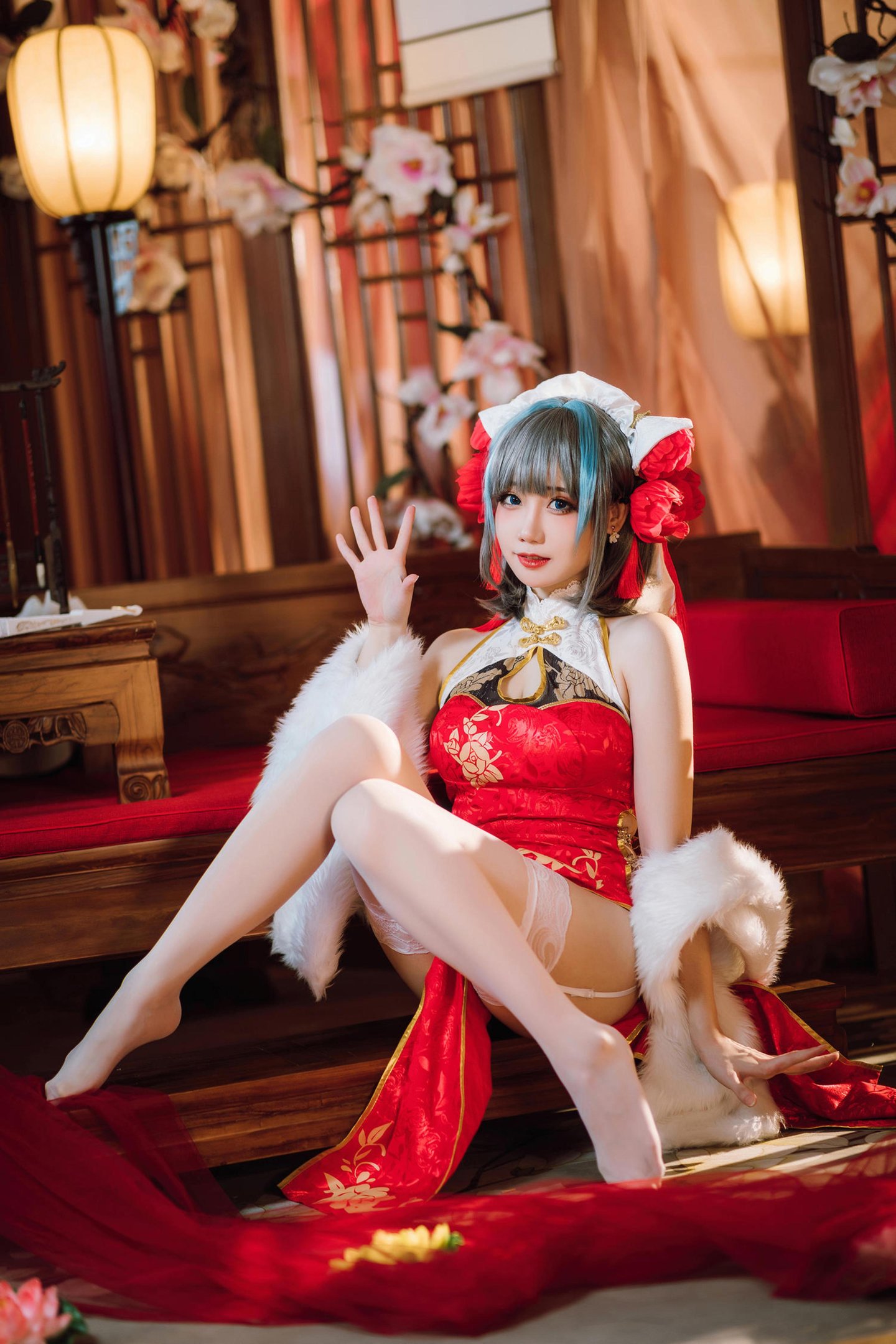 cosplay] 焖焖碳 - cos 柴郡：真人寫實碧藍航線貓娘 銀髮貓耳撕裂旗袍巨乳白絲開檔 極致誘惑墮落無修正 29P