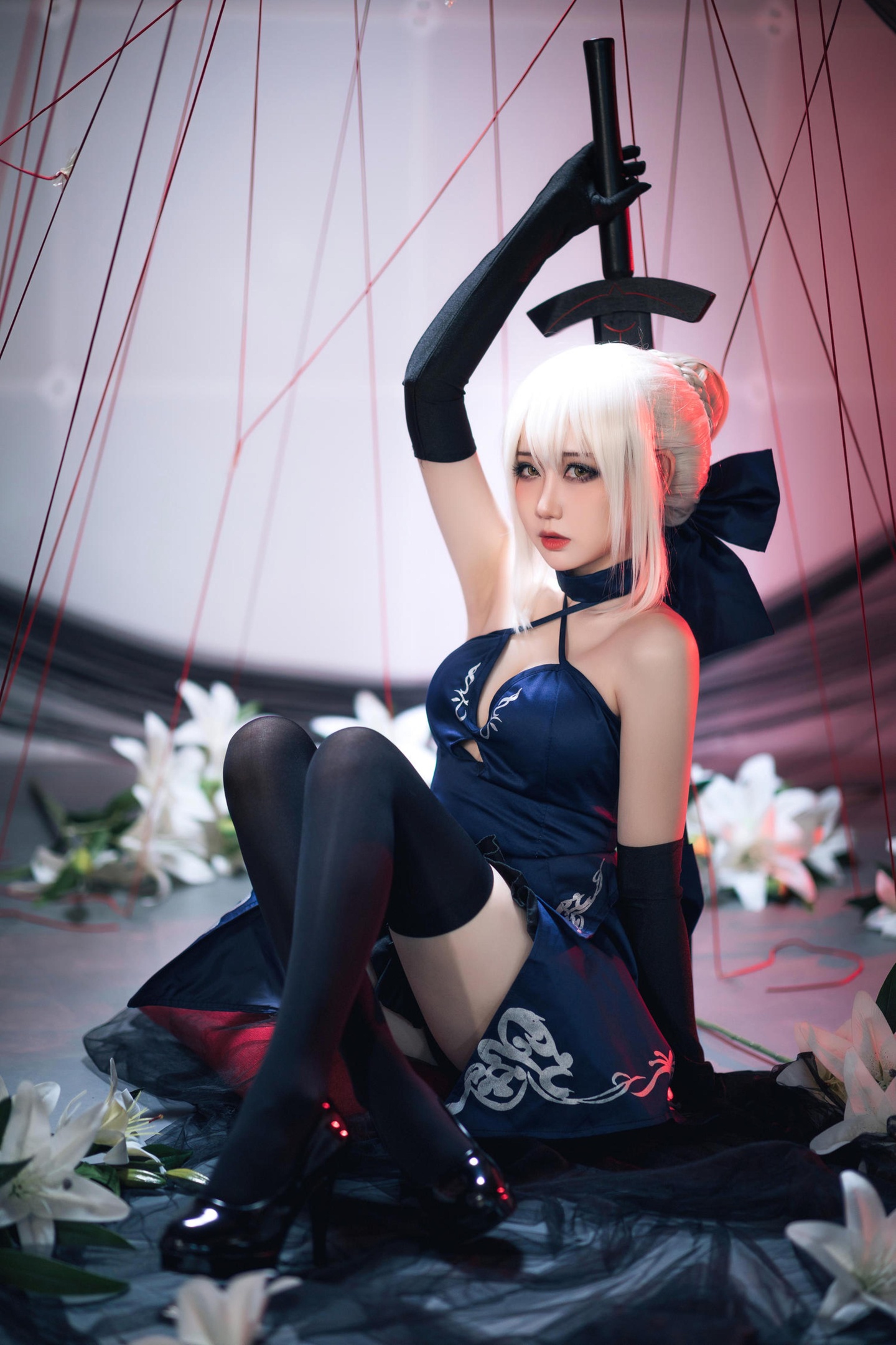 「[コスプレ] 焖焖碳 - コス 黒ジャンヌ：リアルな黒化復讐者ドラゴン娘、旗袍を裂く巨乳黒ストッキング、究極の堕落無修正調教 72P」