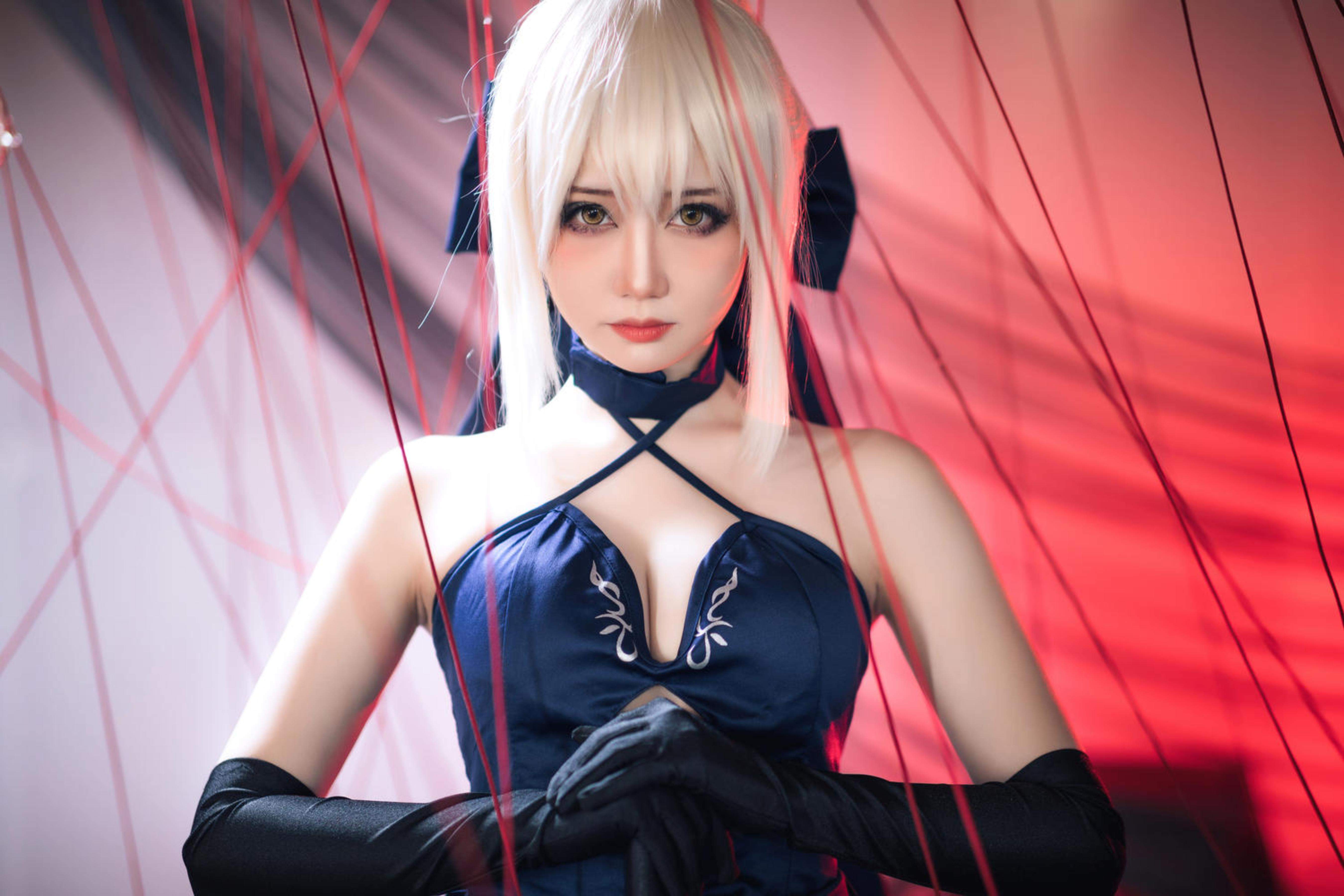 「[コスプレ] 焖焖碳 - コス 黒ジャンヌ：リアルな黒化復讐者ドラゴン娘、旗袍を裂く巨乳黒ストッキング、究極の堕落無修正調教 72P」