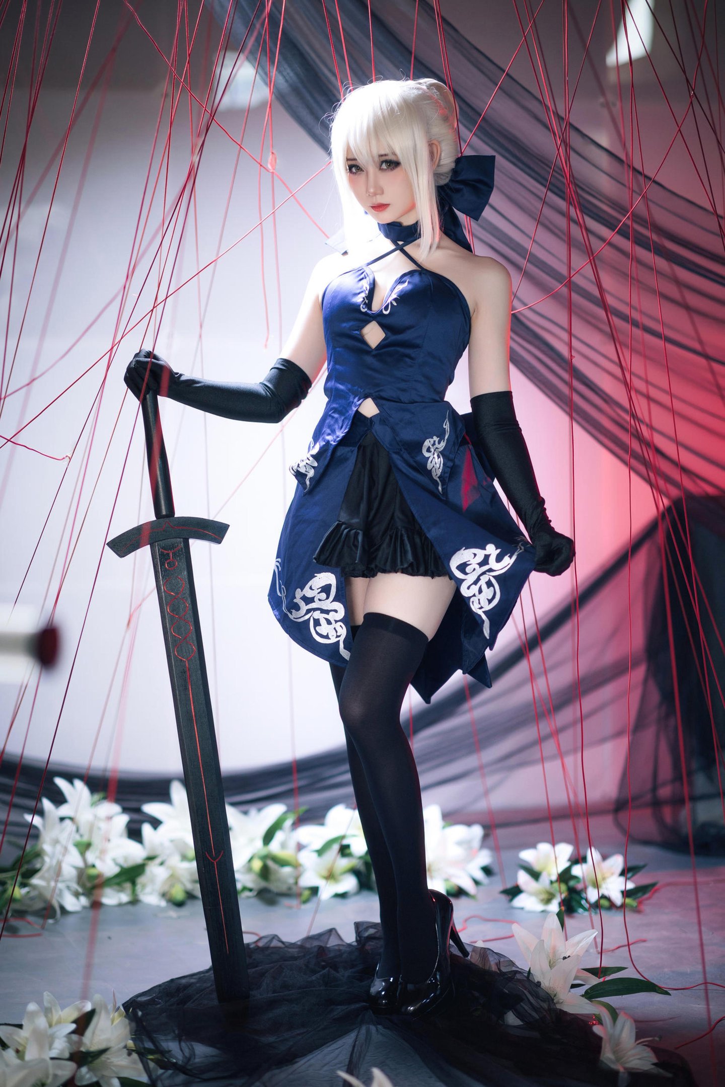 「[コスプレ] 焖焖碳 - コス 黒ジャンヌ：リアルな黒化復讐者ドラゴン娘、旗袍を裂く巨乳黒ストッキング、究極の堕落無修正調教 72P」