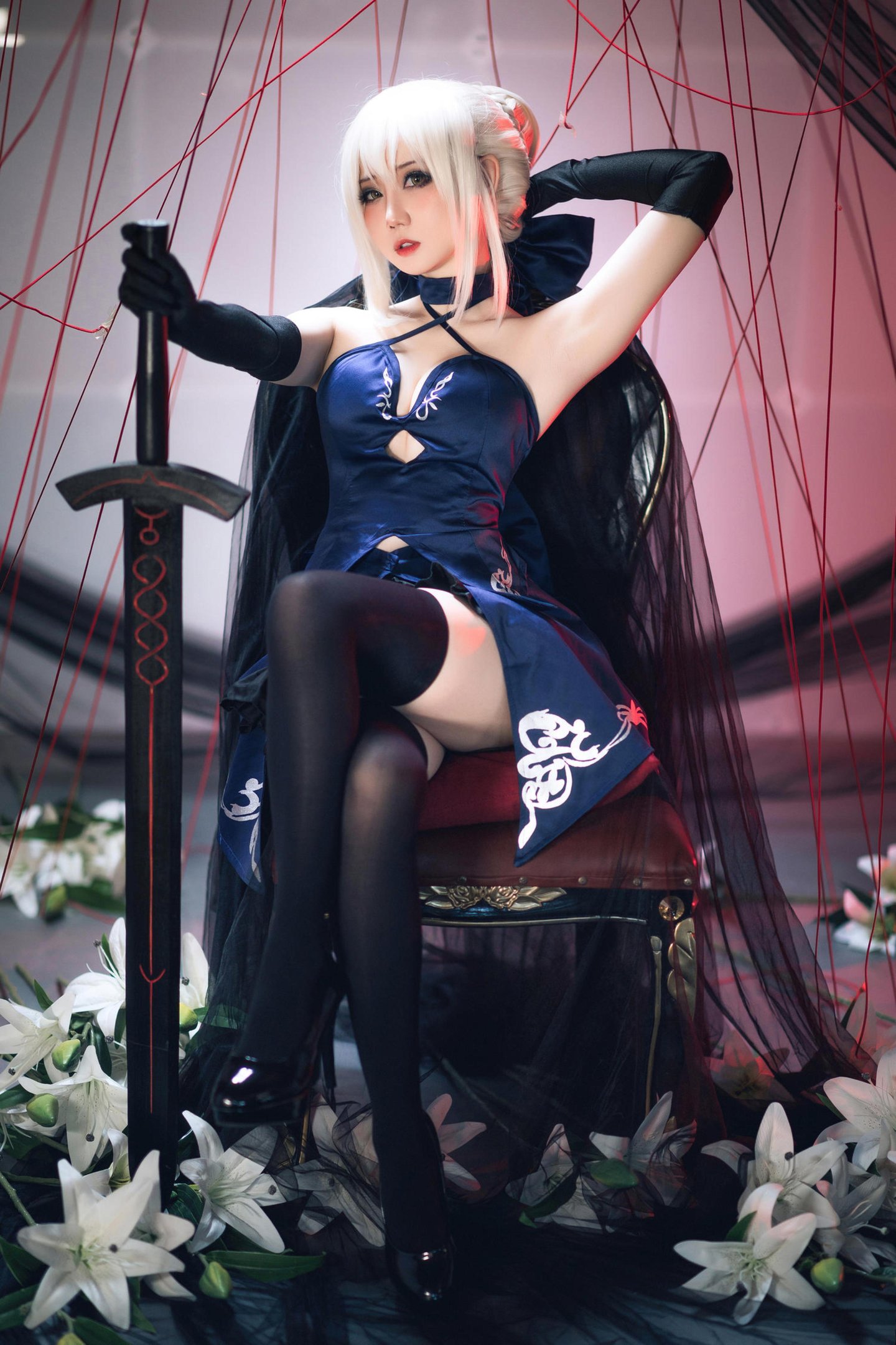 「[コスプレ] 焖焖碳 - コス 黒ジャンヌ：リアルな黒化復讐者ドラゴン娘、旗袍を裂く巨乳黒ストッキング、究極の堕落無修正調教 72P」