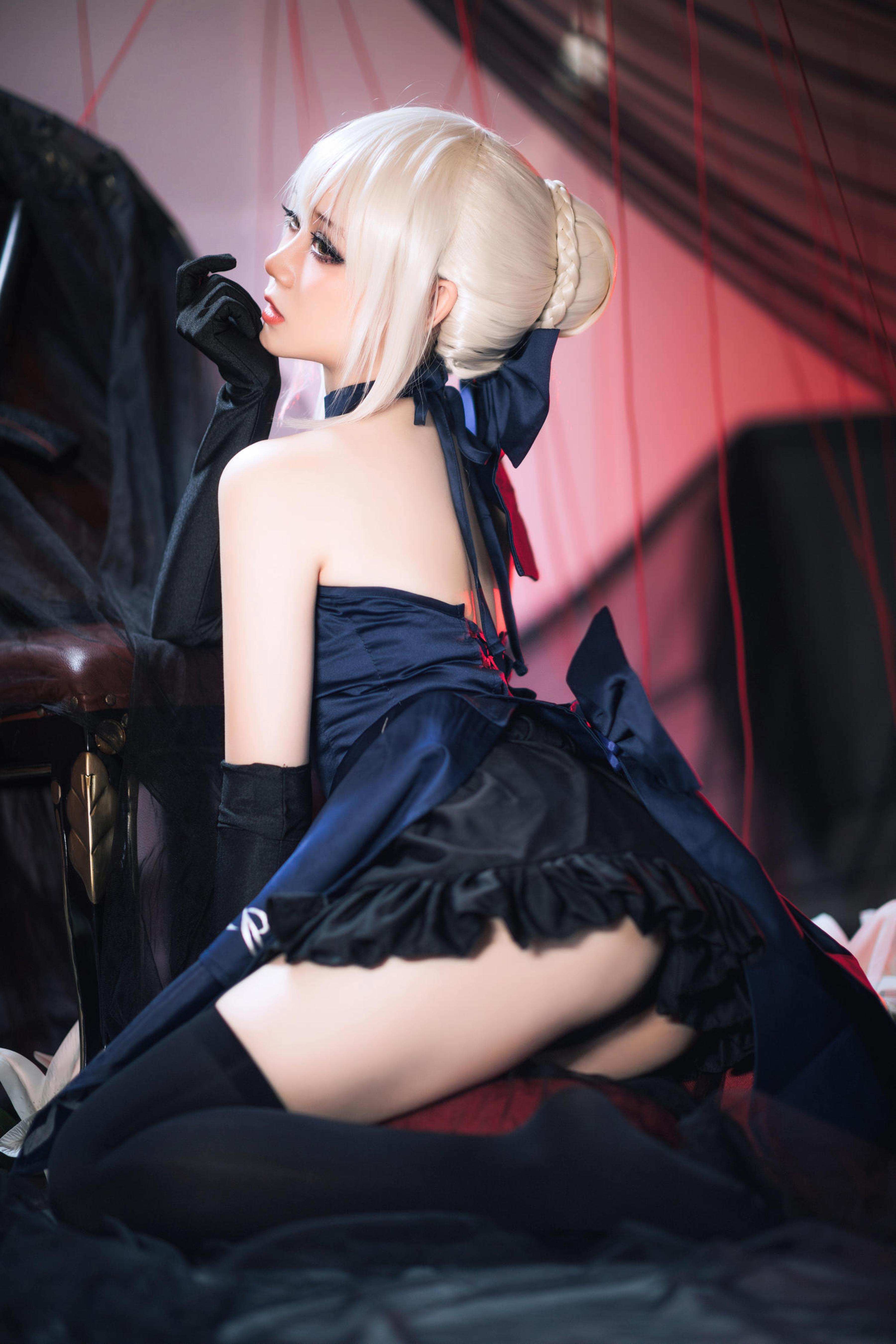 Cosplay] Mén Mén Tàn - Cos Black Jeanne d'Arc: Realistic Dark Avenger Dragon Girl in a Torn Cheongsam with Huge Breasts and Black Stockings, Ultimate Corruption Uncensored Training 72P