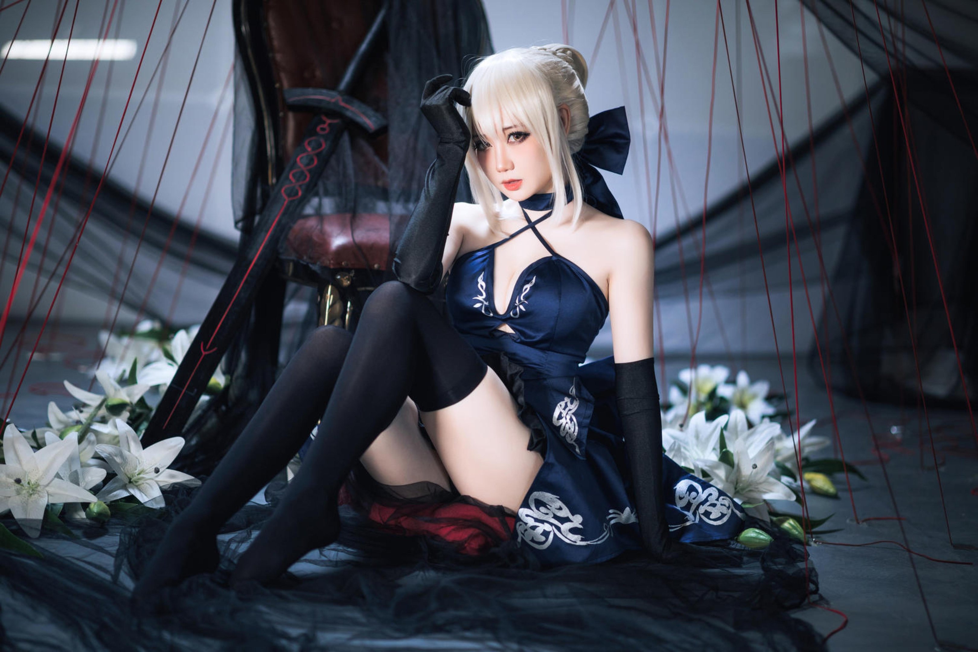 Cosplay] Mén Mén Tàn - Cos Black Jeanne d'Arc: Realistic Dark Avenger Dragon Girl in a Torn Cheongsam with Huge Breasts and Black Stockings, Ultimate Corruption Uncensored Training 72P