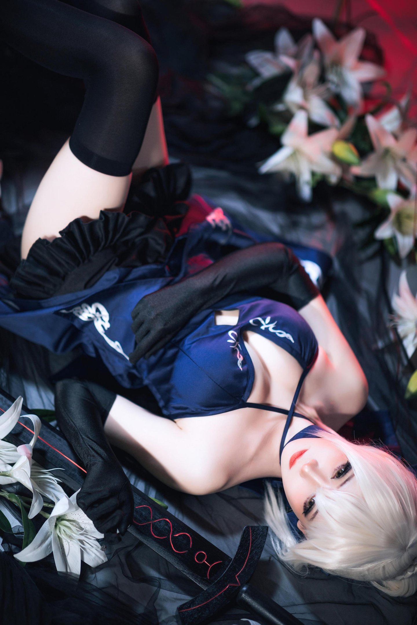 「[コスプレ] 焖焖碳 - コス 黒ジャンヌ：リアルな黒化復讐者ドラゴン娘、旗袍を裂く巨乳黒ストッキング、究極の堕落無修正調教 72P」