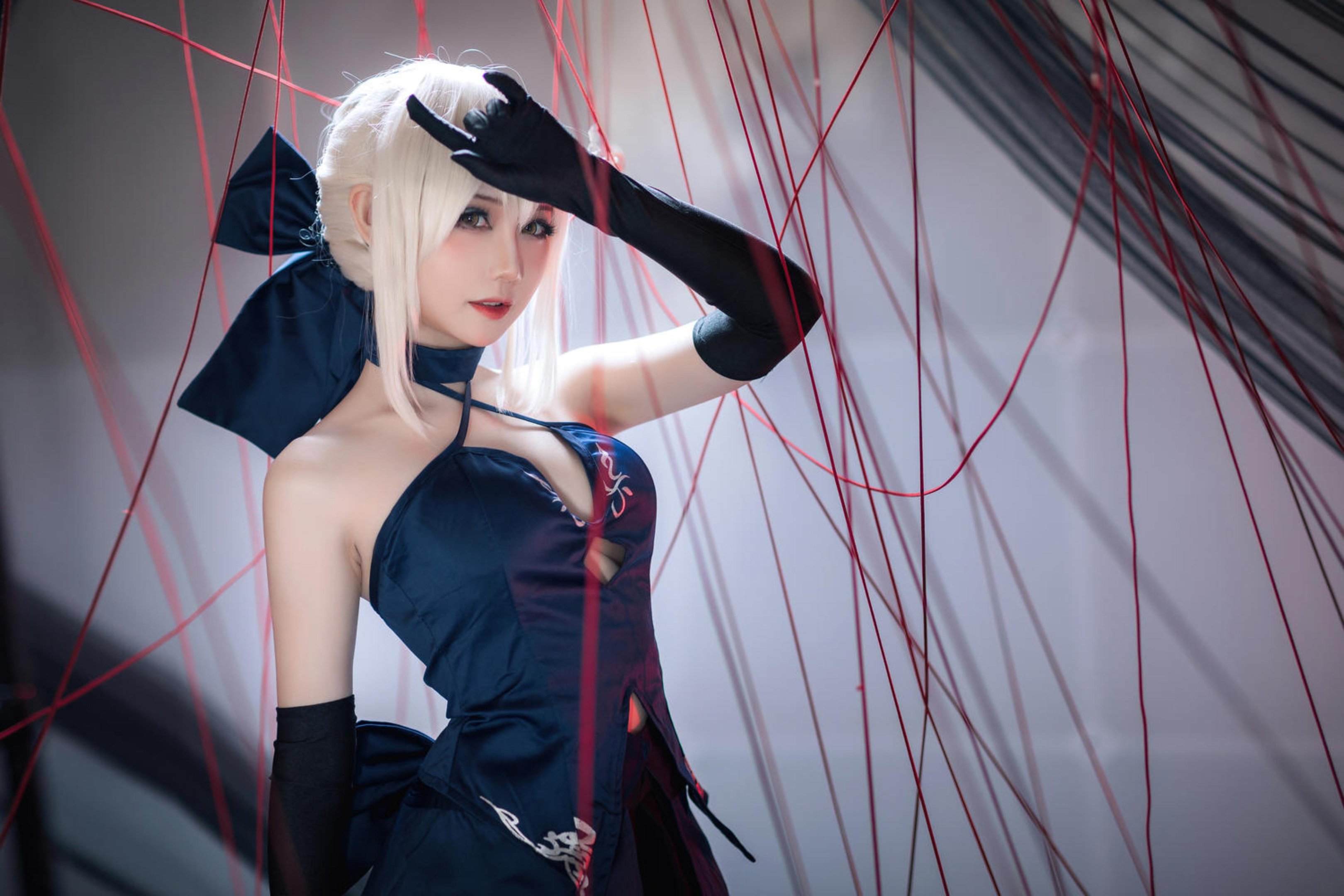 「[コスプレ] 焖焖碳 - コス 黒ジャンヌ：リアルな黒化復讐者ドラゴン娘、旗袍を裂く巨乳黒ストッキング、究極の堕落無修正調教 72P」