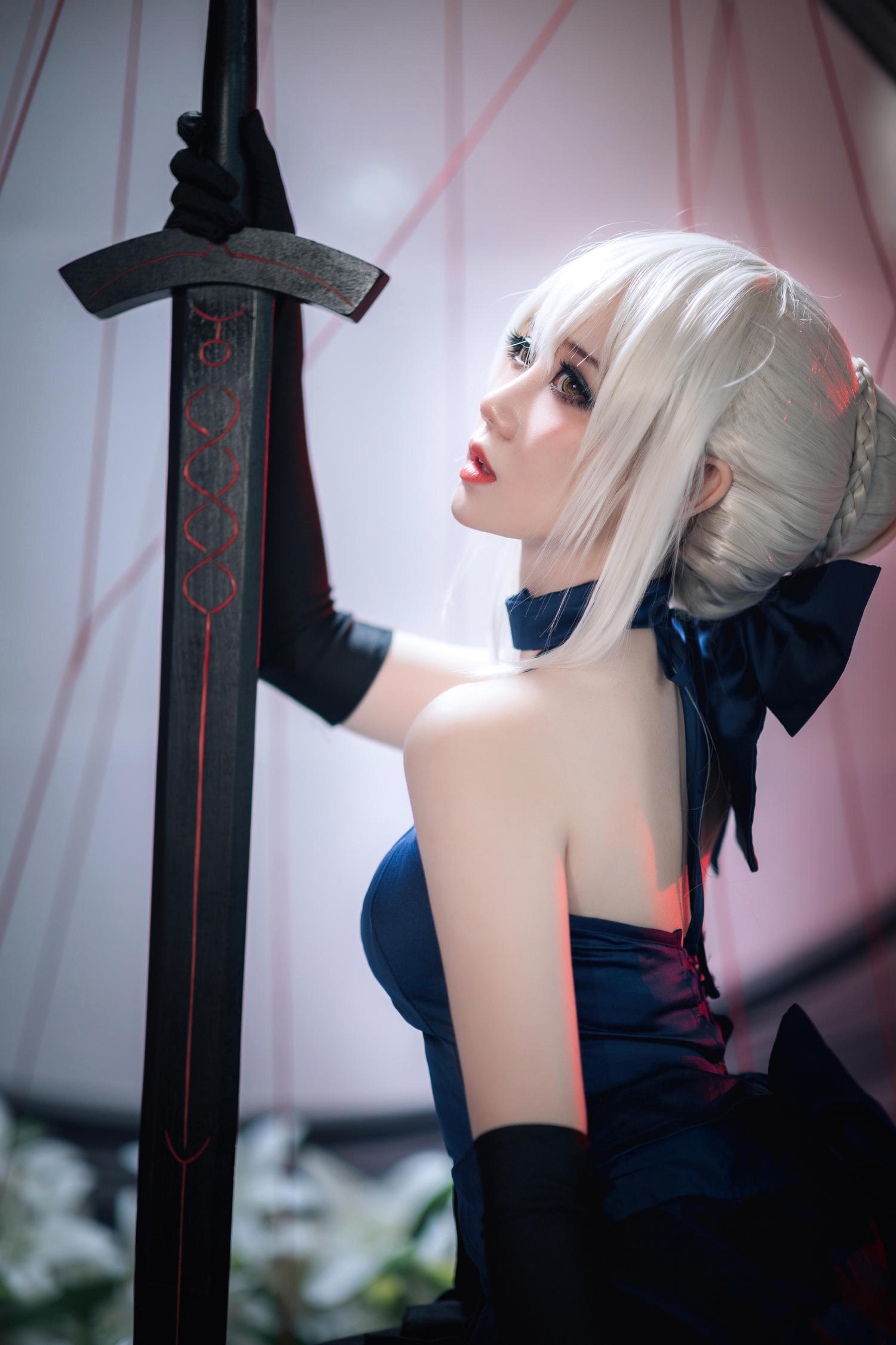 「[コスプレ] 焖焖碳 - コス 黒ジャンヌ：リアルな黒化復讐者ドラゴン娘、旗袍を裂く巨乳黒ストッキング、究極の堕落無修正調教 72P」