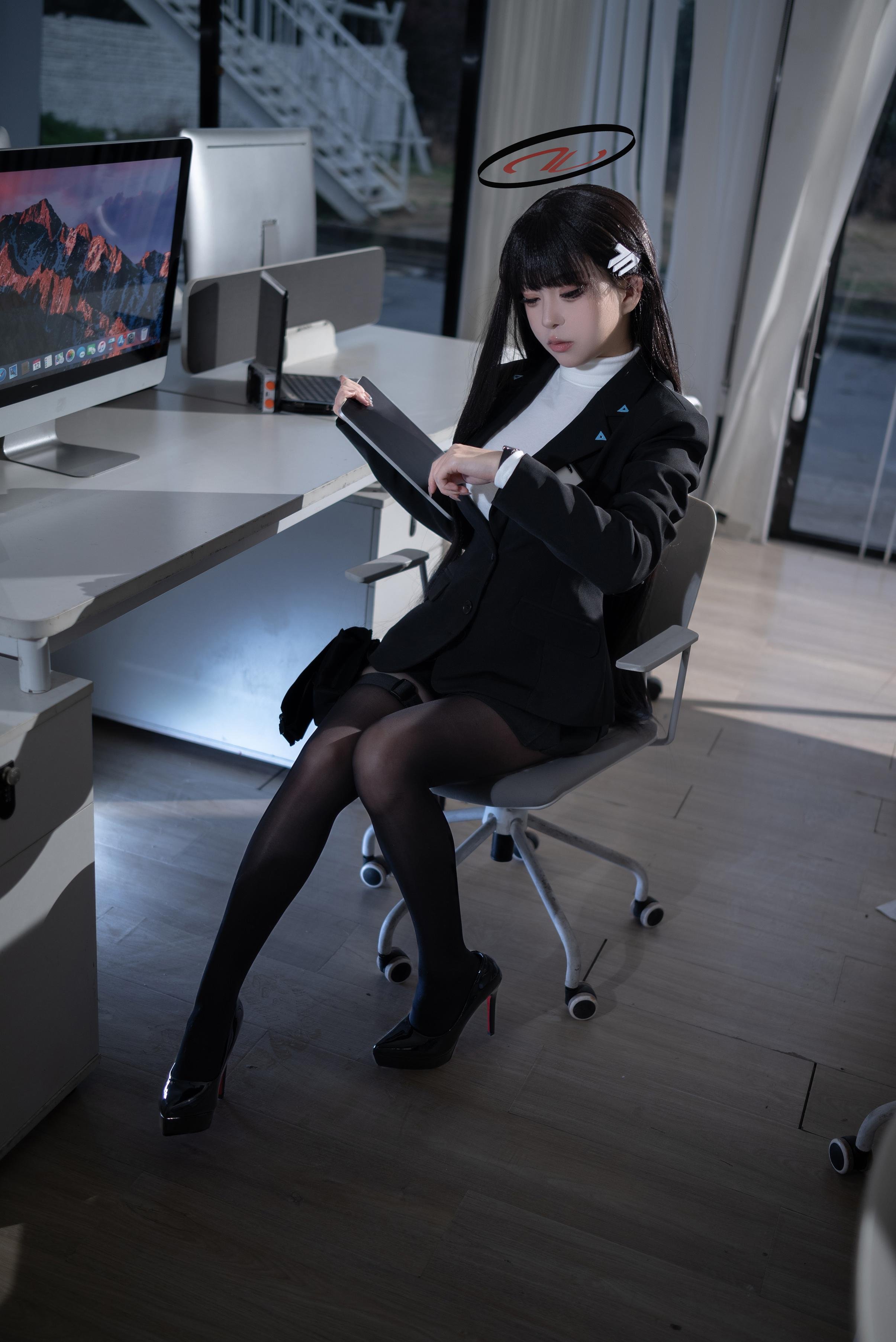Cosplay] Vector Fish - Cosplay of Tsukiyomi Rion: Realistic Sexy Bunny Girl with Black Hair, Big Breasts, and Open-Crotch Stockings - Ultimate Temptation Unedited 36P