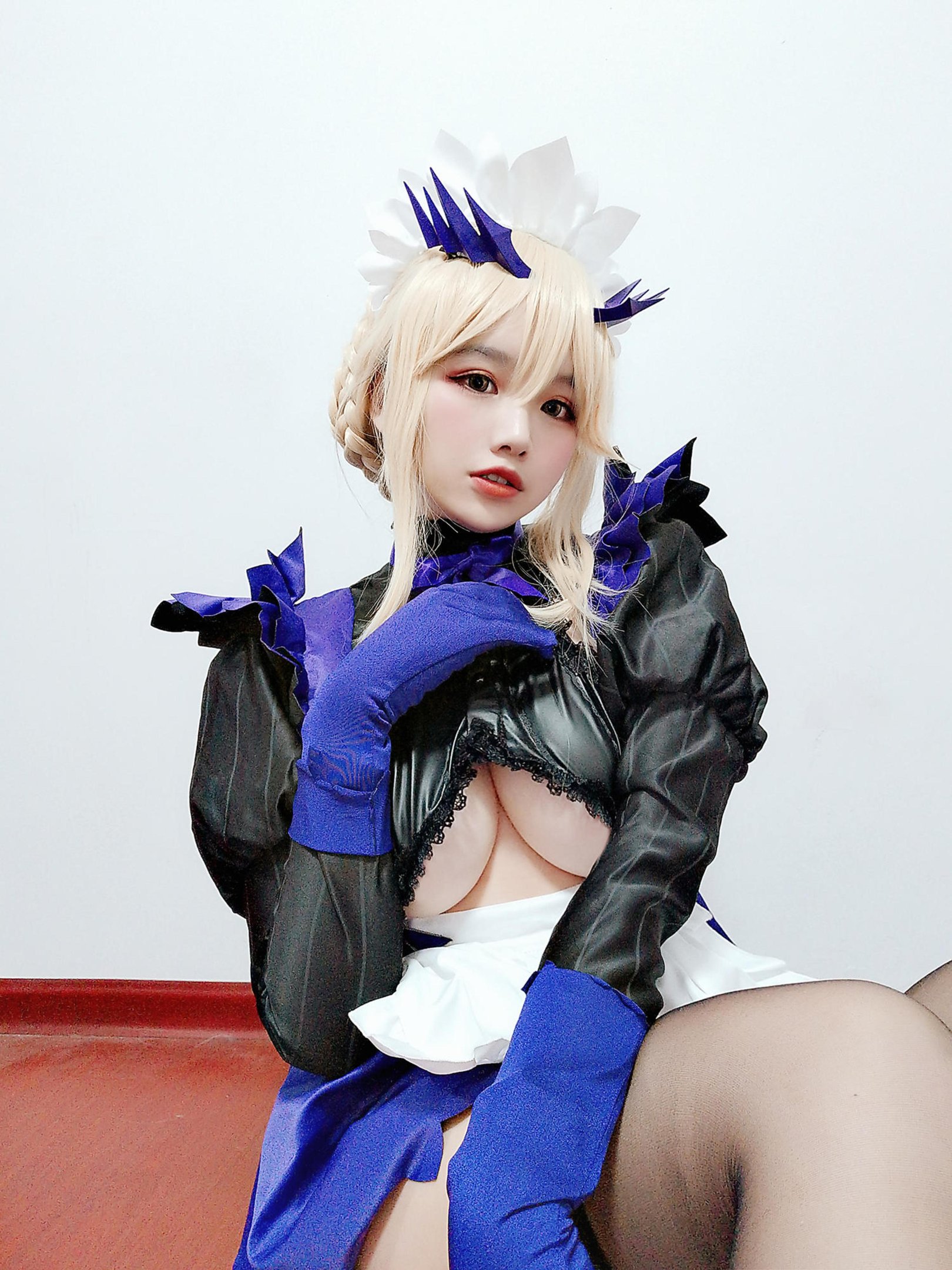costume play] 阿半今日はとても楽しい - コス 黒銃ダイ：リアルFGO黒化槍兵メイド 黒髪金瞳の破れメイド服 巨乳黒ストッキング開脚 極限堕落調教無修正 68P