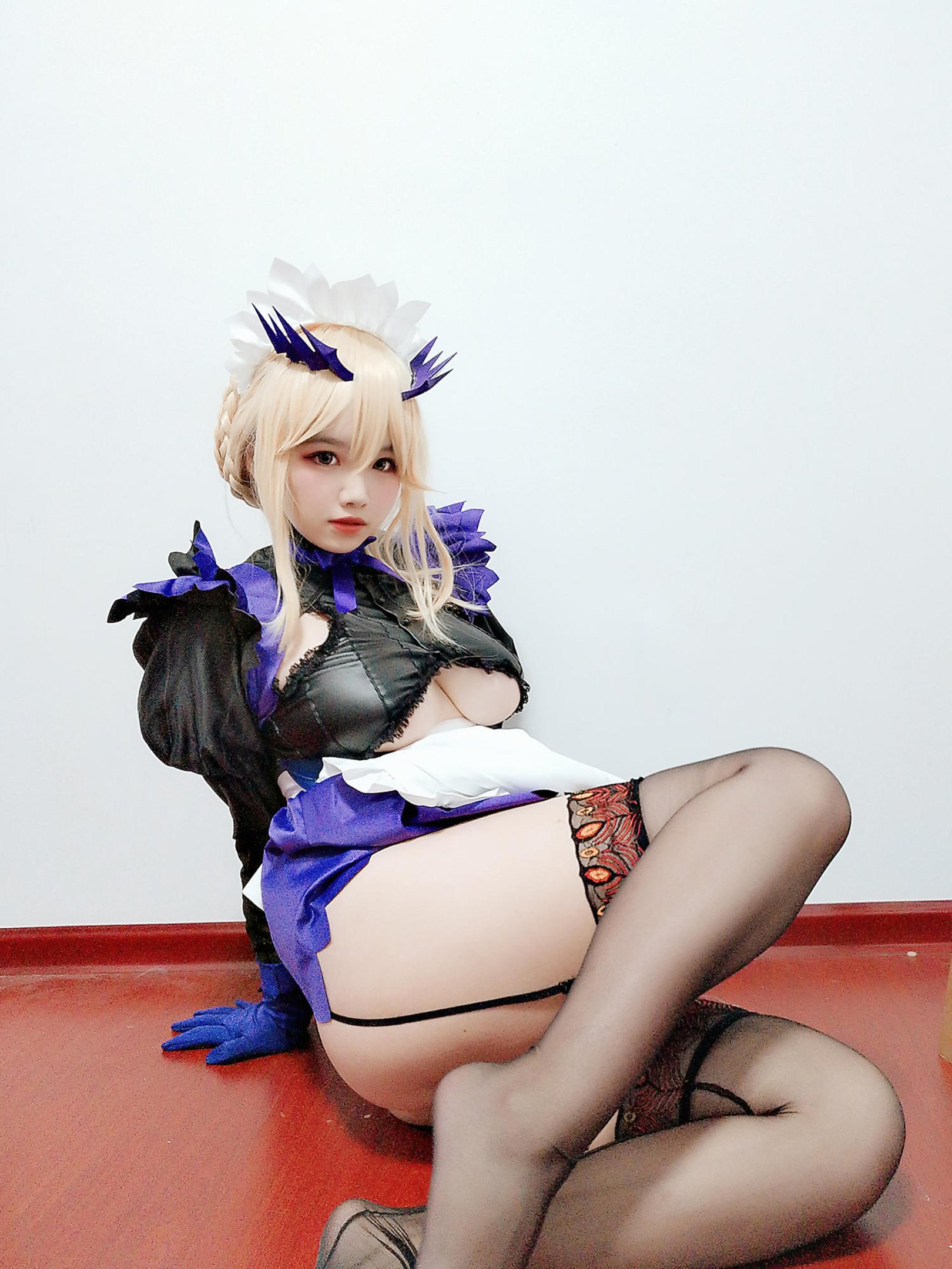 costume play] 阿半今日はとても楽しい - コス 黒銃ダイ：リアルFGO黒化槍兵メイド 黒髪金瞳の破れメイド服 巨乳黒ストッキング開脚 極限堕落調教無修正 68P