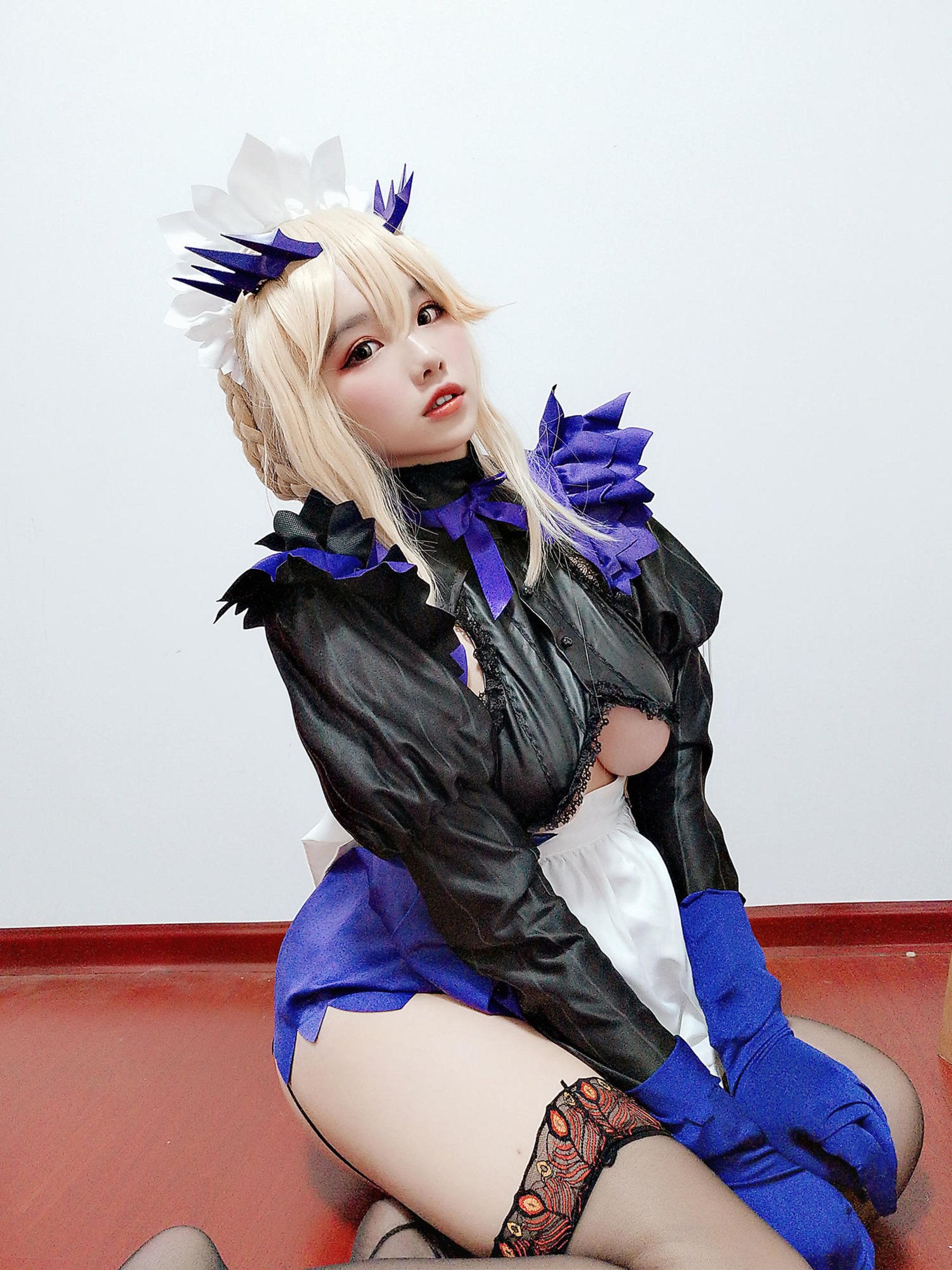costume play] 阿半今日はとても楽しい - コス 黒銃ダイ：リアルFGO黒化槍兵メイド 黒髪金瞳の破れメイド服 巨乳黒ストッキング開脚 極限堕落調教無修正 68P