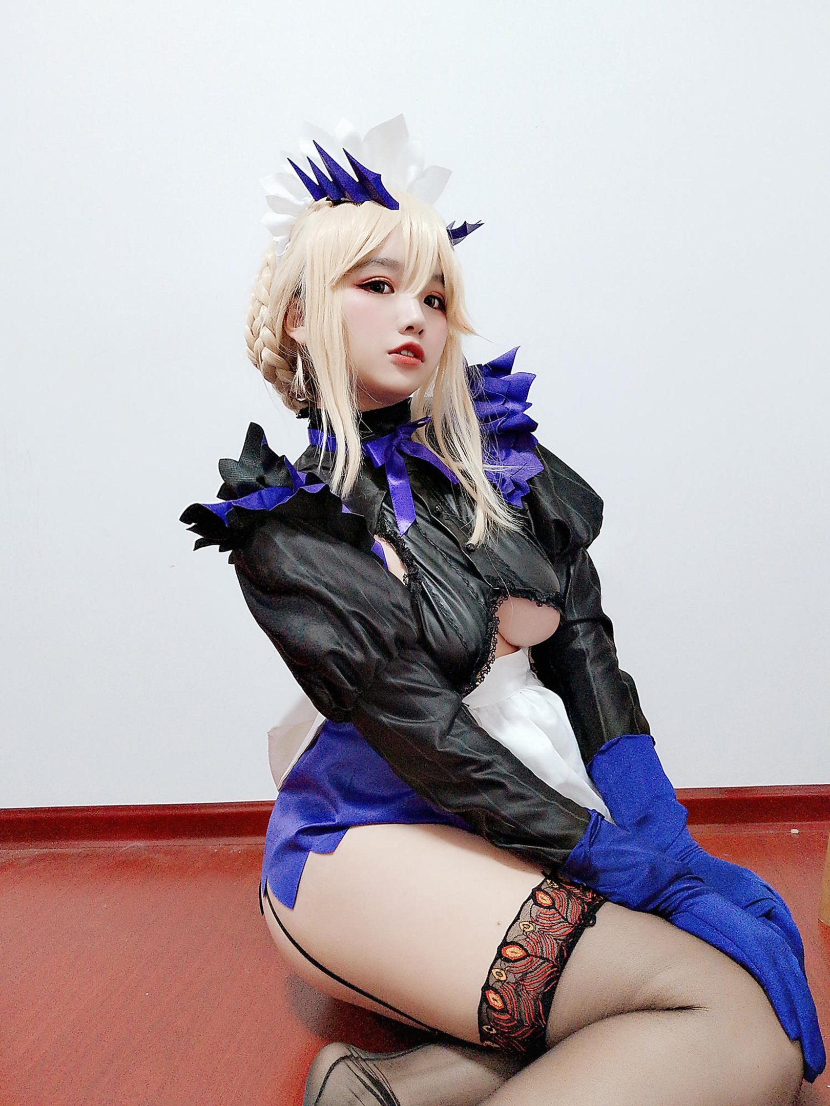 costume play] 阿半今日はとても楽しい - コス 黒銃ダイ：リアルFGO黒化槍兵メイド 黒髪金瞳の破れメイド服 巨乳黒ストッキング開脚 極限堕落調教無修正 68P