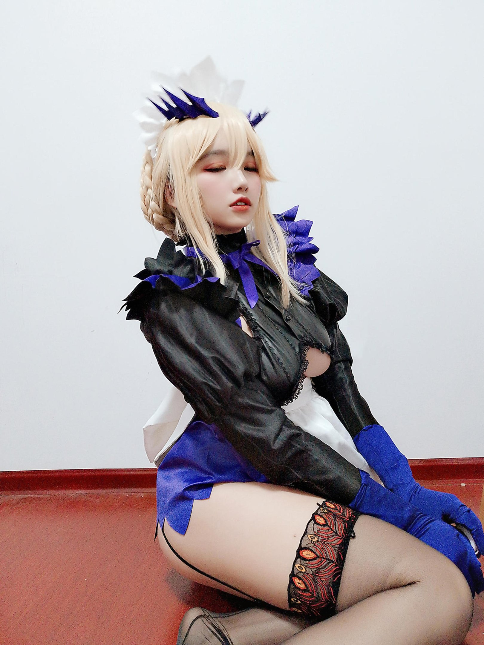 costume play] 阿半今日はとても楽しい - コス 黒銃ダイ：リアルFGO黒化槍兵メイド 黒髪金瞳の破れメイド服 巨乳黒ストッキング開脚 極限堕落調教無修正 68P