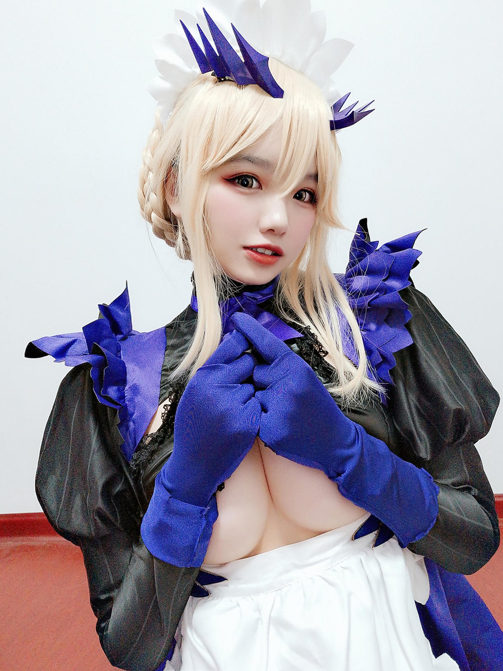 costume play] 阿半今日はとても楽しい - コス 黒銃ダイ：リアルFGO黒化槍兵メイド 黒髪金瞳の破れメイド服 巨乳黒ストッキング開脚 極限堕落調教無修正 68P