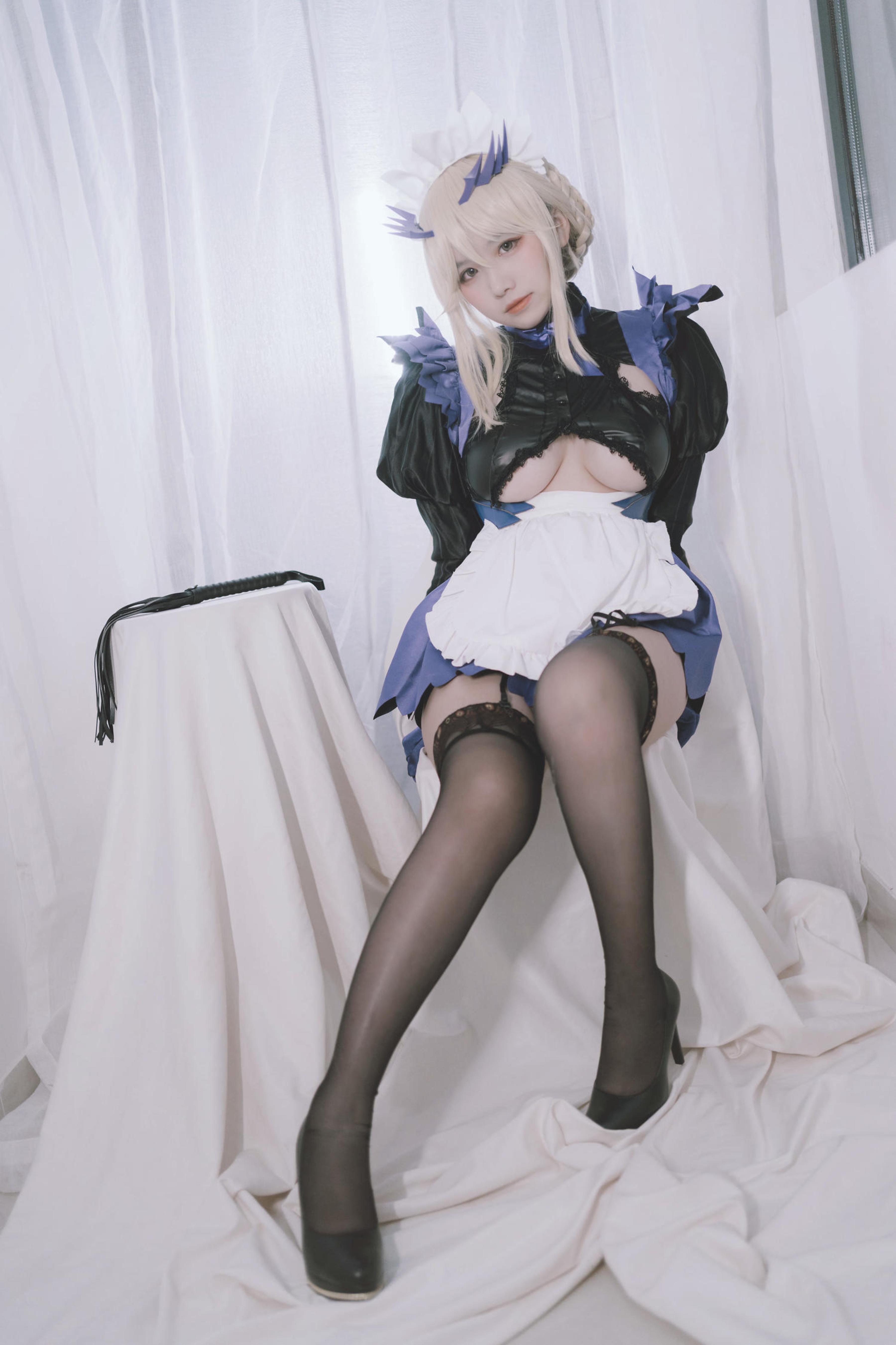 costume play] 阿半今日はとても楽しい - コス 黒銃ダイ：リアルFGO黒化槍兵メイド 黒髪金瞳の破れメイド服 巨乳黒ストッキング開脚 極限堕落調教無修正 68P
