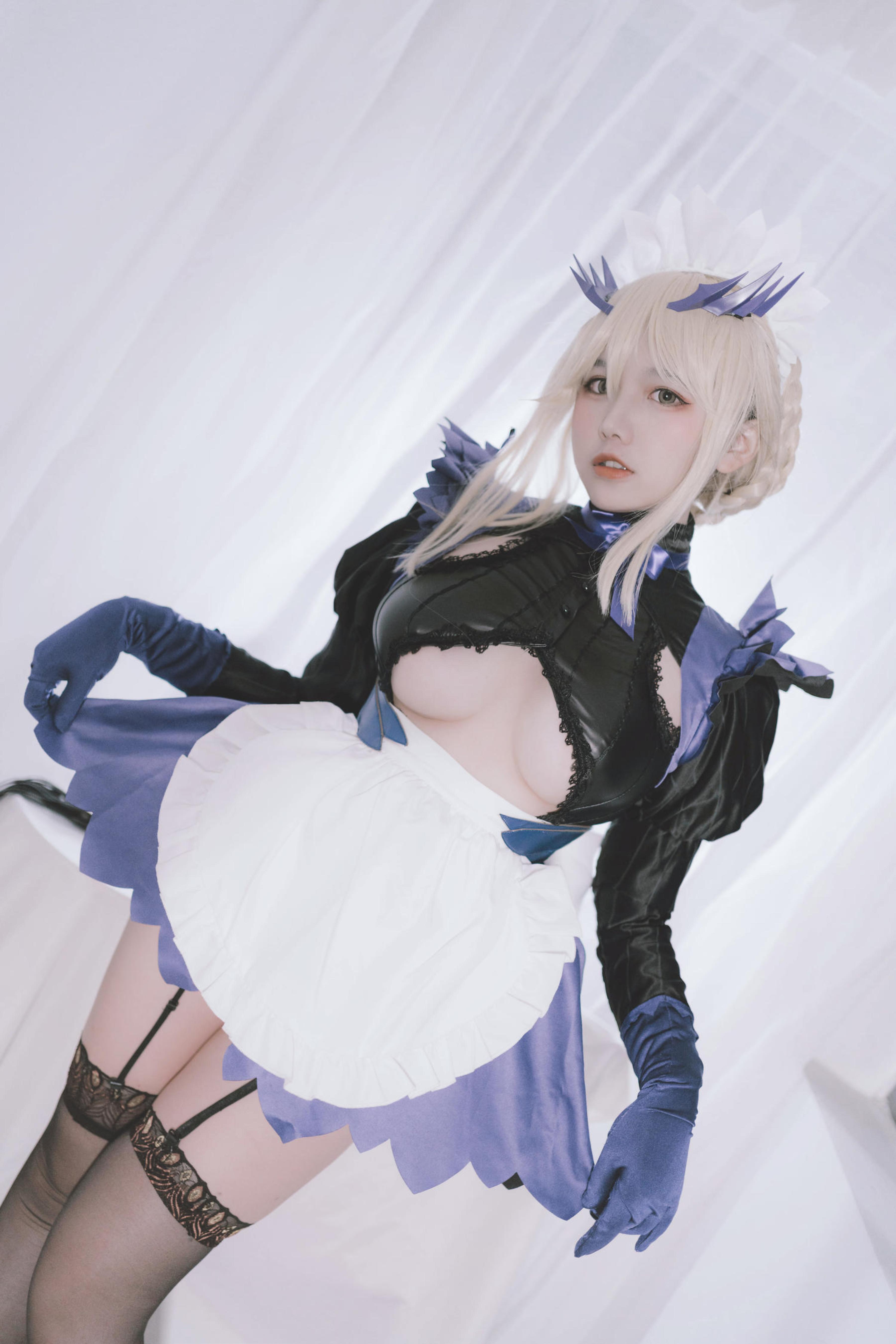 costume play] 阿半今日はとても楽しい - コス 黒銃ダイ：リアルFGO黒化槍兵メイド 黒髪金瞳の破れメイド服 巨乳黒ストッキング開脚 極限堕落調教無修正 68P