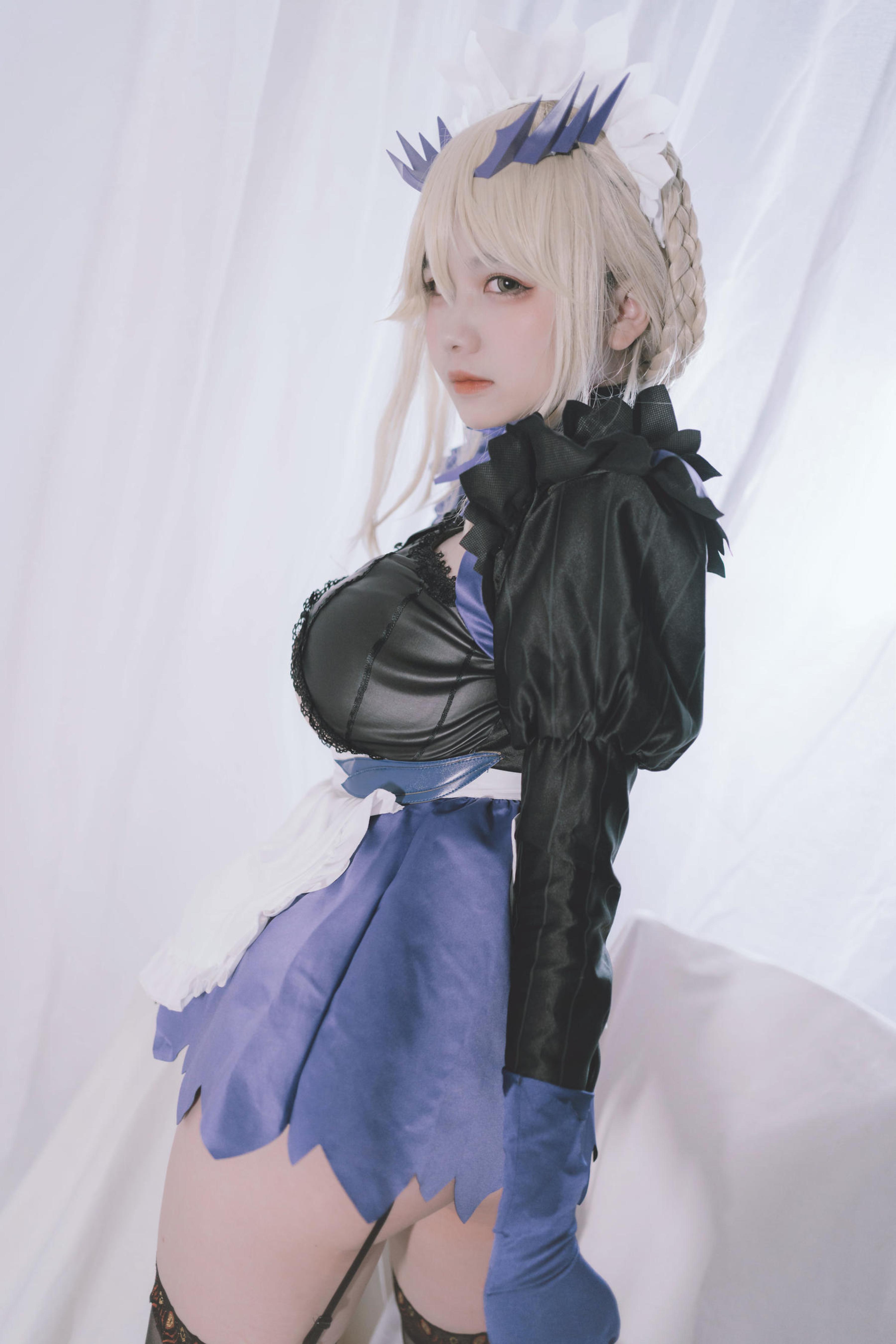 costume play] 阿半今日はとても楽しい - コス 黒銃ダイ：リアルFGO黒化槍兵メイド 黒髪金瞳の破れメイド服 巨乳黒ストッキング開脚 極限堕落調教無修正 68P