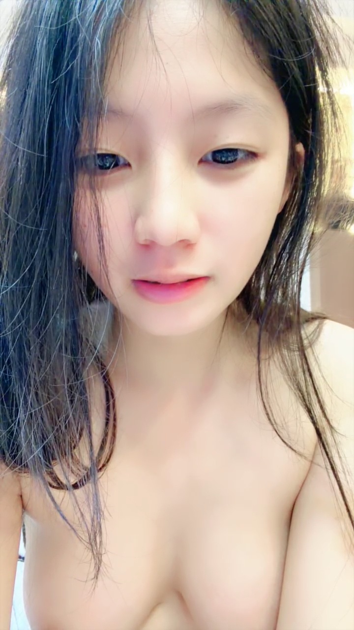 Your Little Yueyue - The Pinnacle of Pure Desire with a Perfect Fair Complexion 38P8V