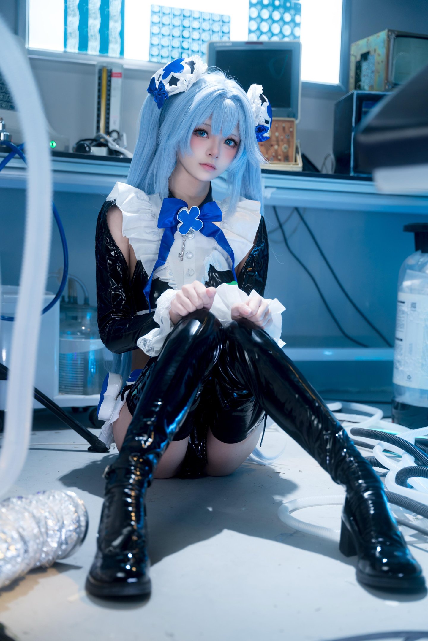 cosplay] 九柒喵 - 漢賽爾：真人寫實童話主題還原 歐風服飾與復古配色 少年感造型與故事氛圍呈現 場景感寫真合集