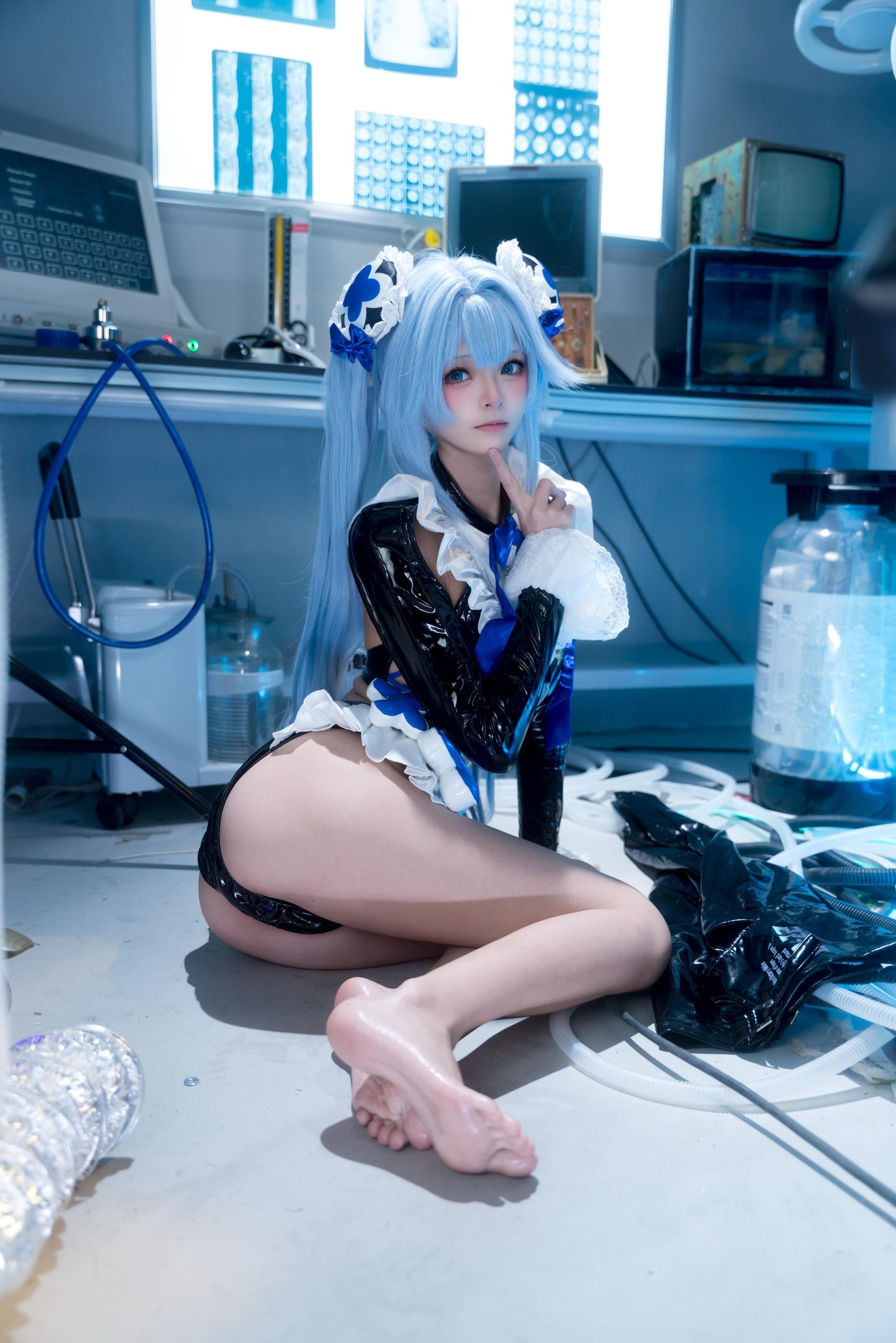 cosplay] 九柒喵 - 漢賽爾：真人寫實童話主題還原 歐風服飾與復古配色 少年感造型與故事氛圍呈現 場景感寫真合集