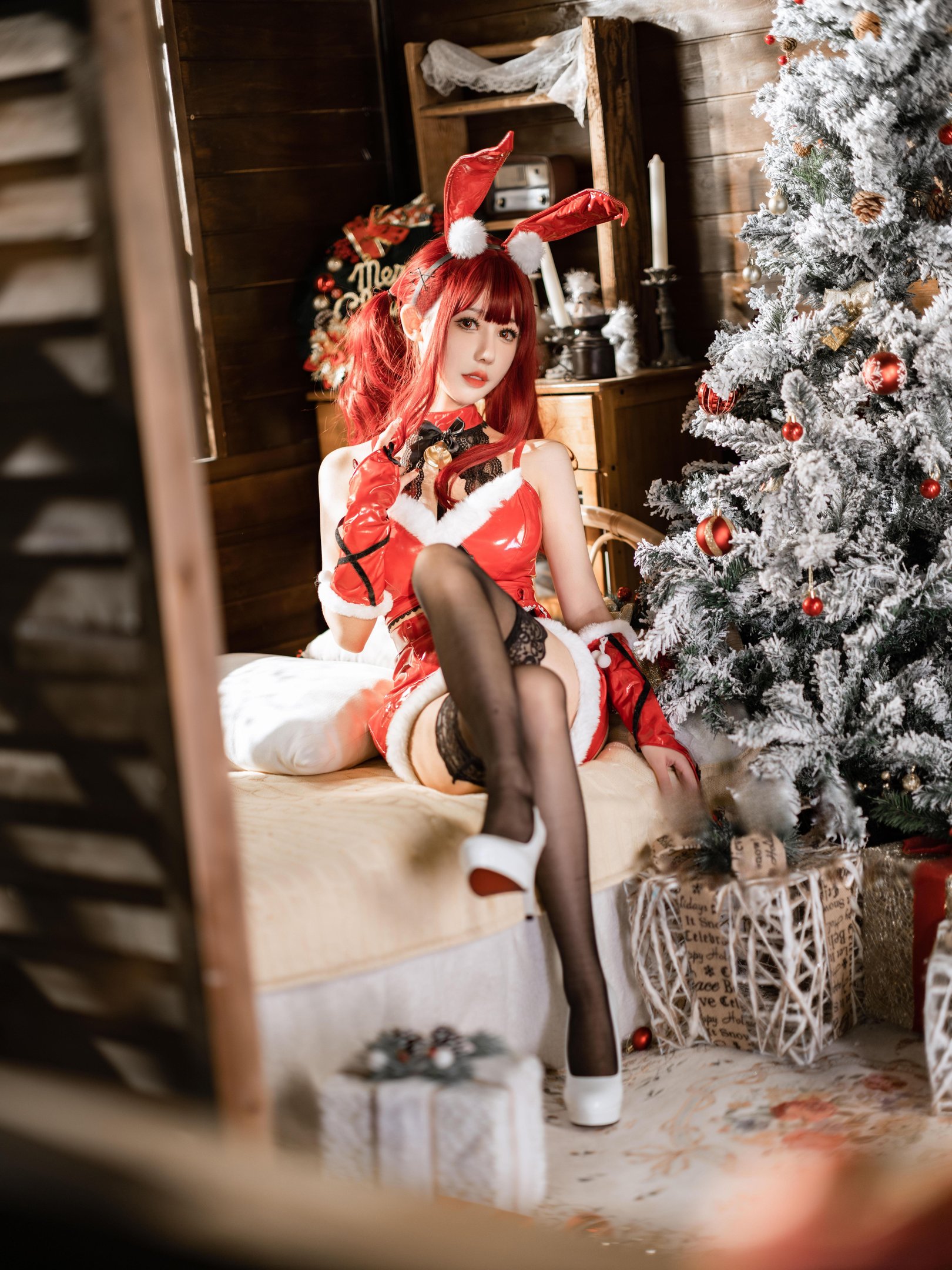 Cosplay] Fairy Moon - Red Christmas Bunny: Realistic Christmas Bunny Girl in Red Outfit, Black Stockings, High Heels, Unedited Tempting Poses, 32P