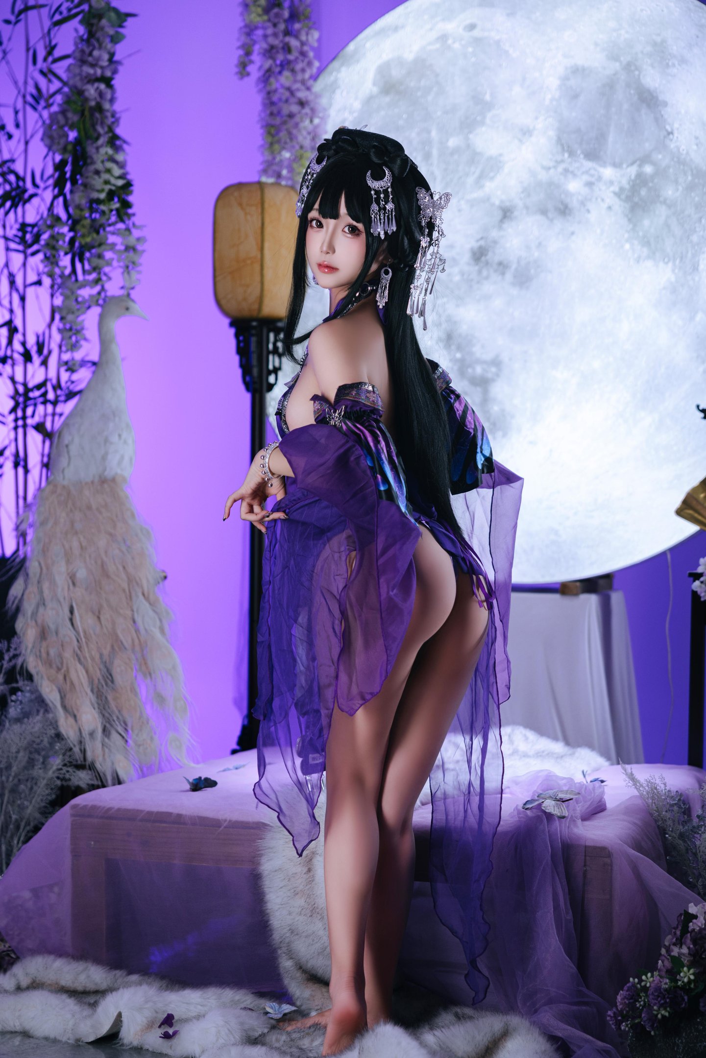 [cosplay] 日奈娇 - 苗疆巫女：真人写实国风幻想巫女造型 银饰头冠与民族服饰 贴身巫女装曲线展现 黑丝长腿神秘氛围 典藏写真156P＋视频6V