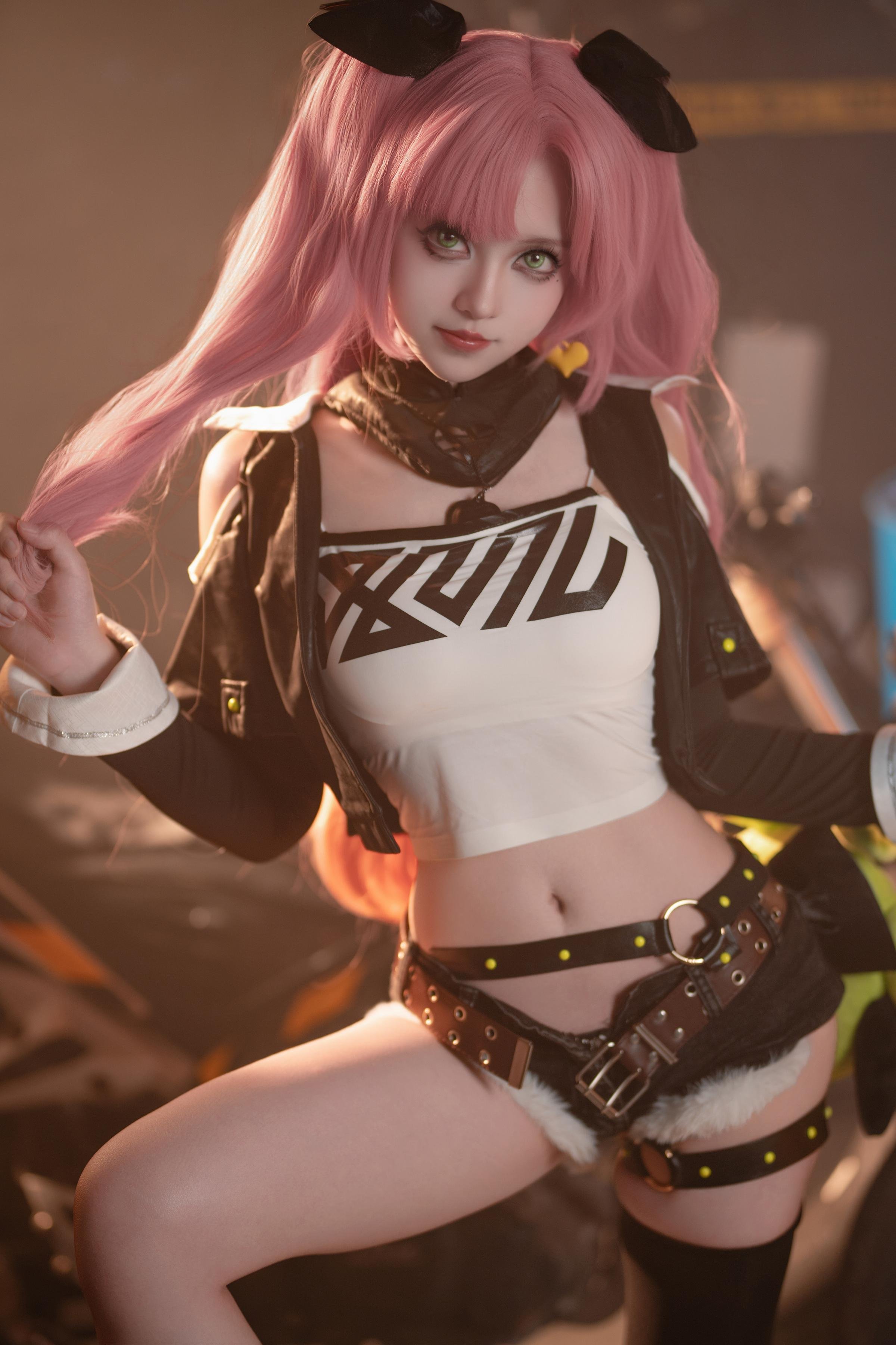 cosplay] Bangni邦尼 - [真人寫實] cos 妮可·羅賓：考古學家御姐長腿黑絲撕裂襯衫 巨乳濕身透視極致墮落無修正調教 77P