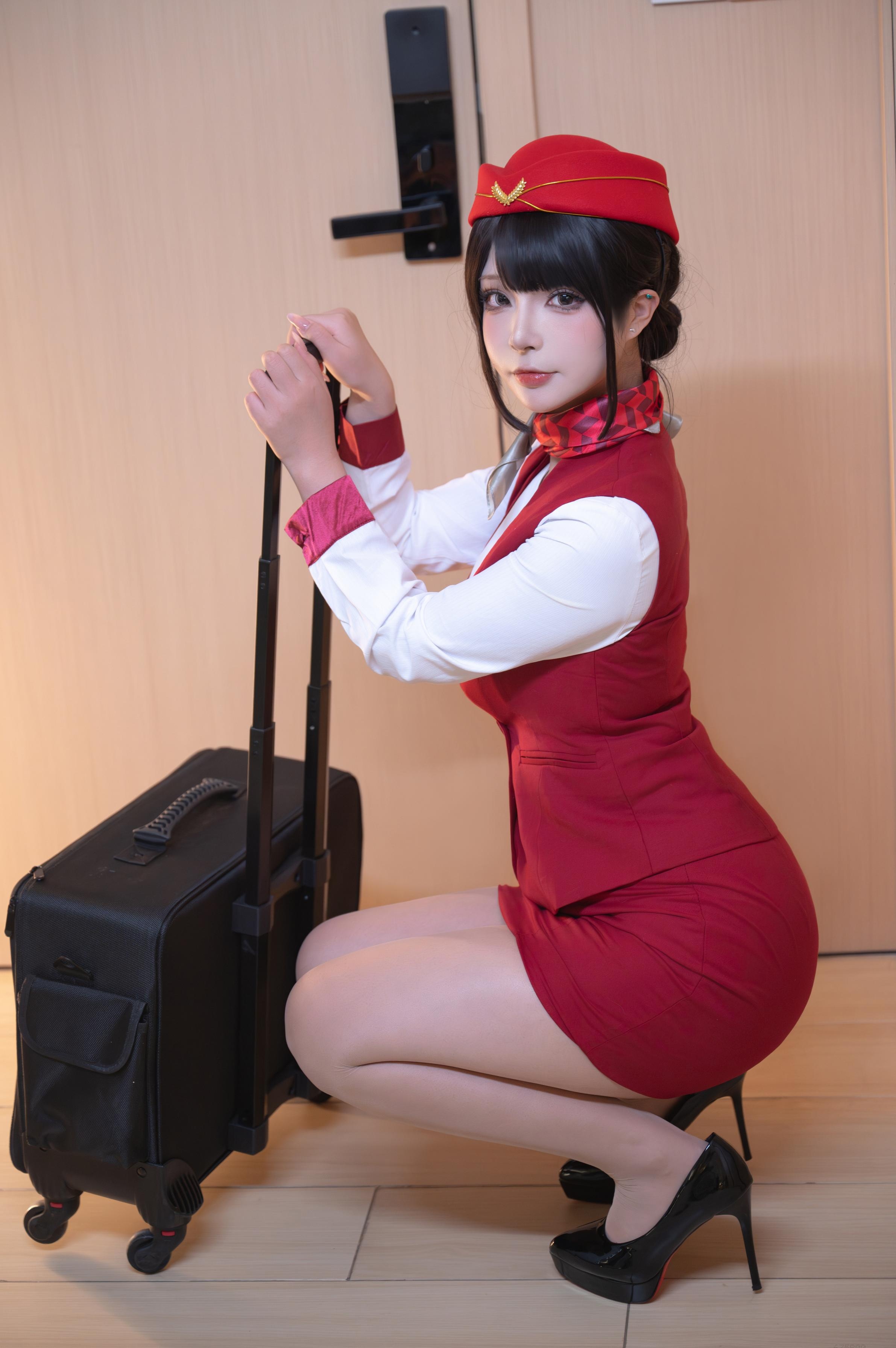 cosplay] yuuhui玉匯 - 升艙服務＋S：私房寫真與近景互動風格 服裝多變曲線展示 氛圍感拉滿的福利向合集 含寫真137P＋視頻2V