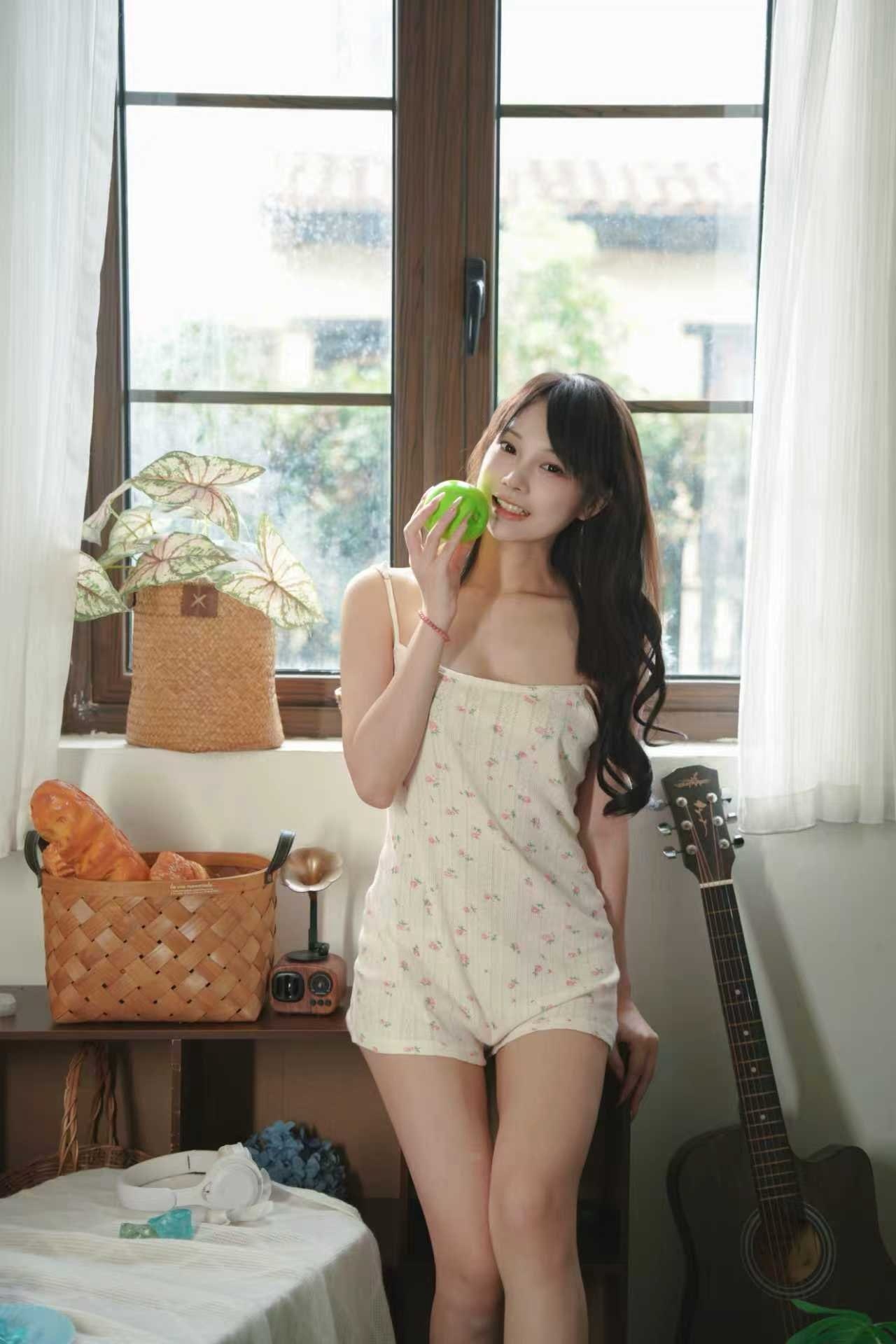 Ai Xiao An - X Exquisite Beauty Model: Cute Face & Beautiful Breasts Collection 333P12V