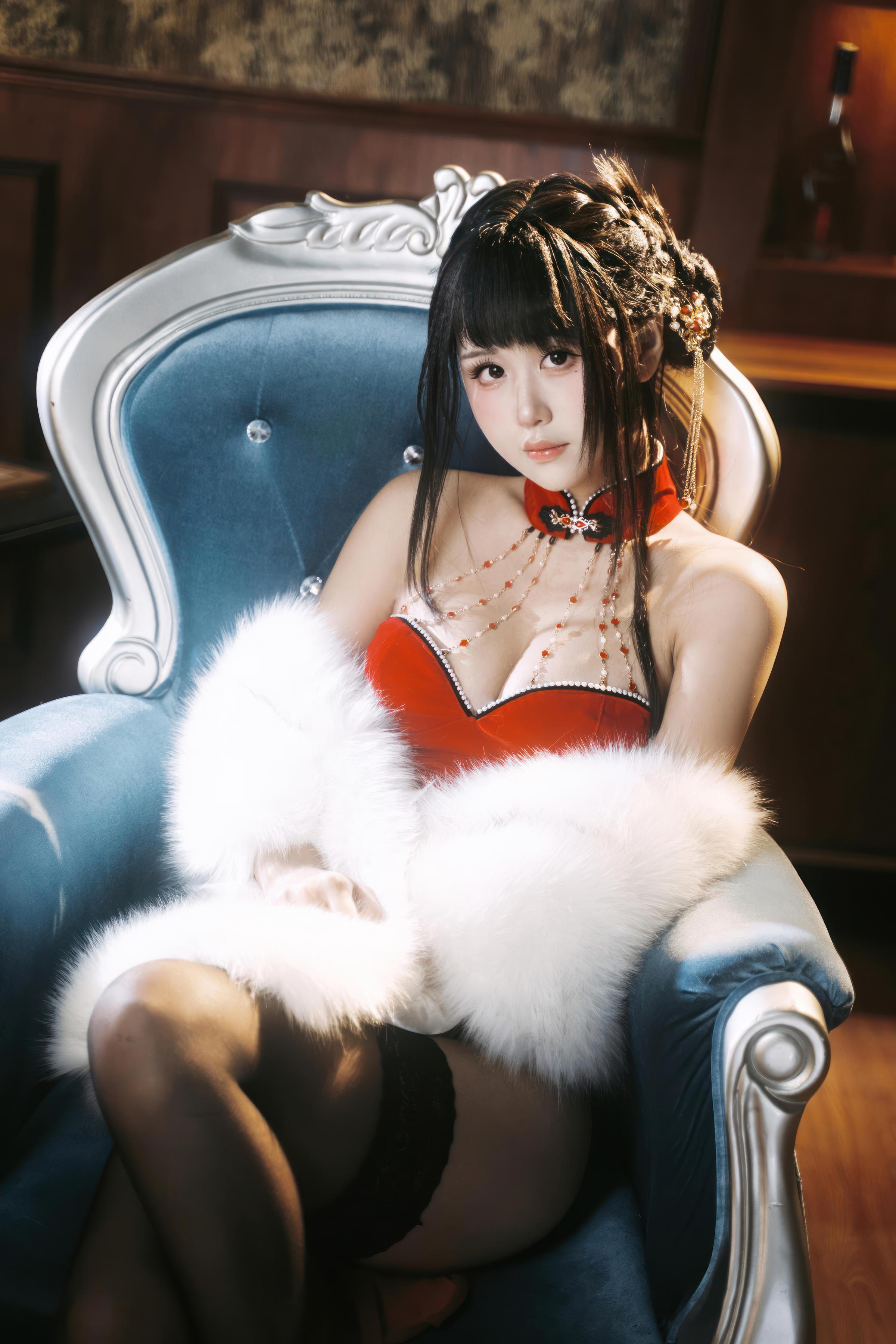 cosplay] 萌芽儿o0 - 朱砂痣：真人寫實性感主題演繹 朱砂點綴妝容與情緒氛圍 黑絲造型勾勒曲線 美乳線條與成熟魅惑並存 近景私房寫真 26P